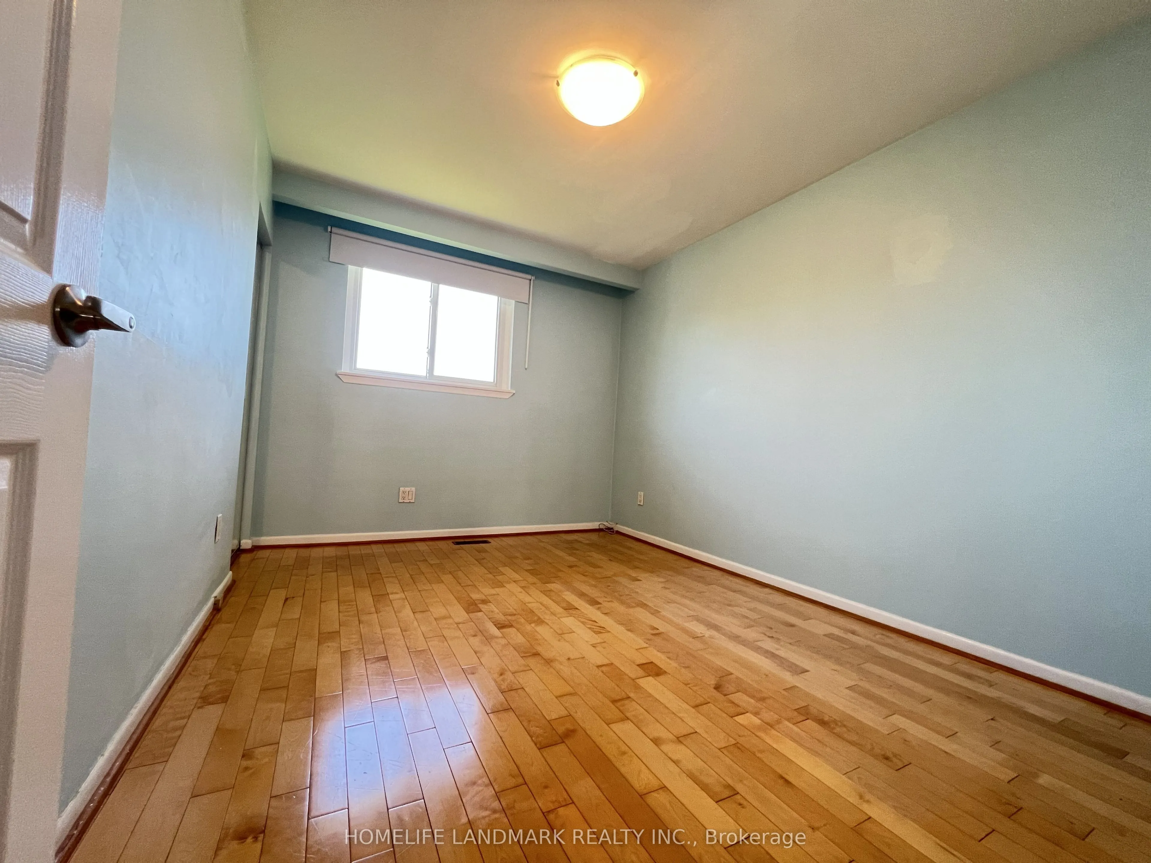 27 Tillplain Road