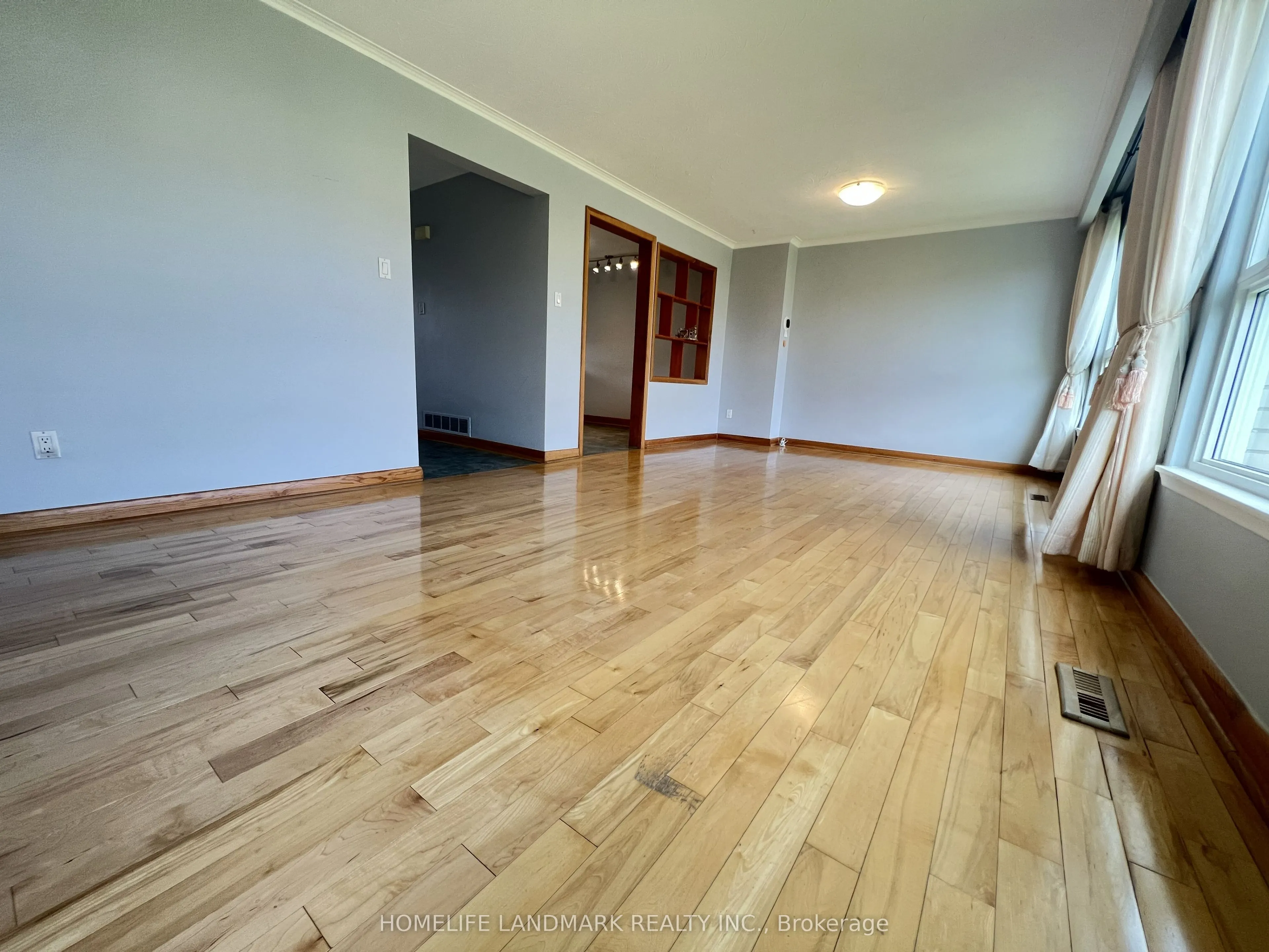 27 Tillplain Road