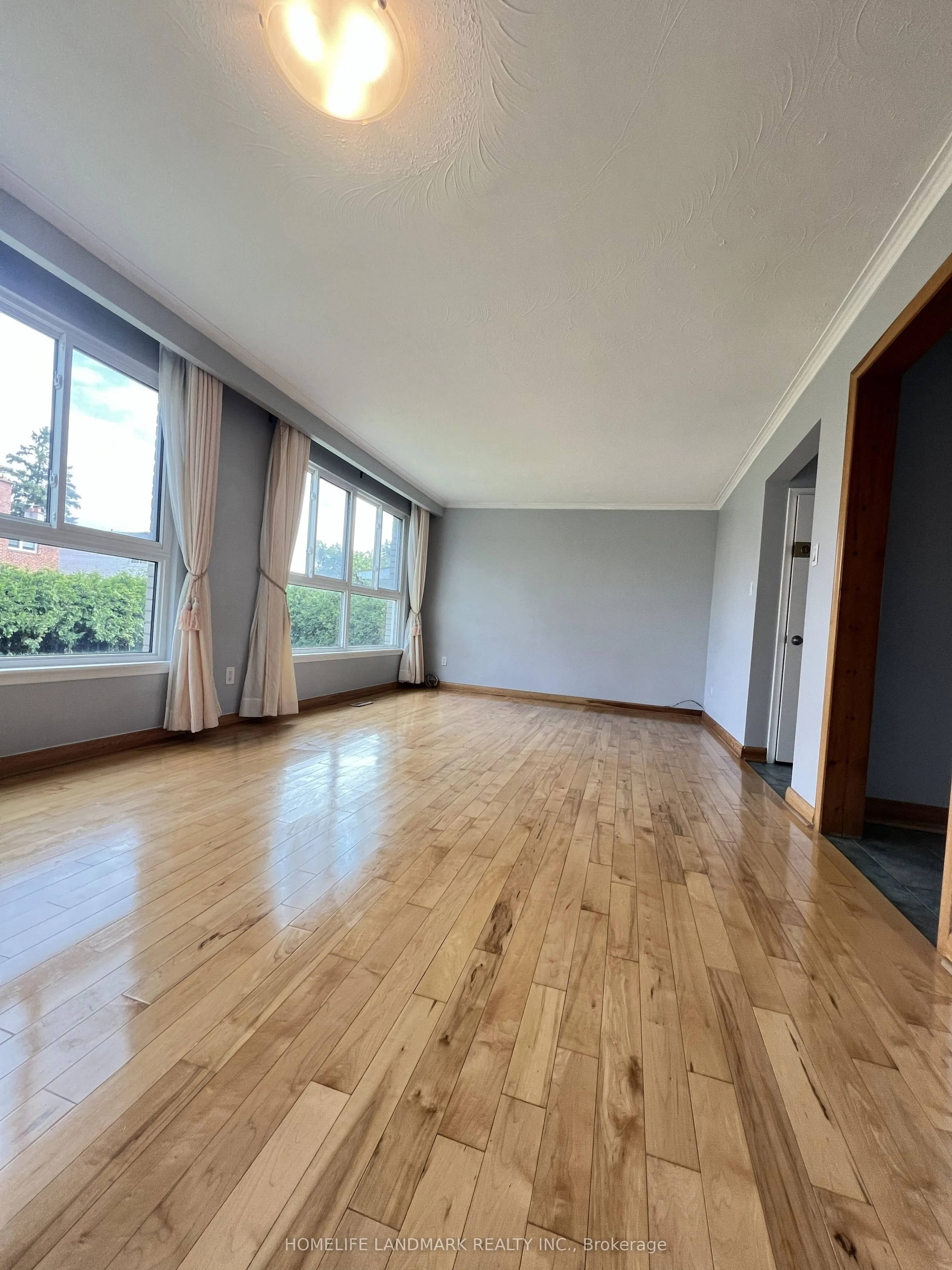 27 Tillplain Road