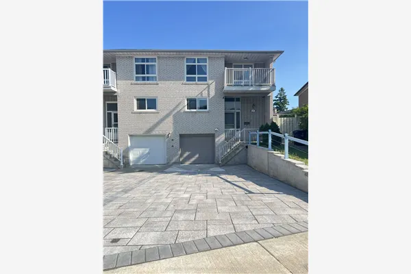 27 Tillplain Road