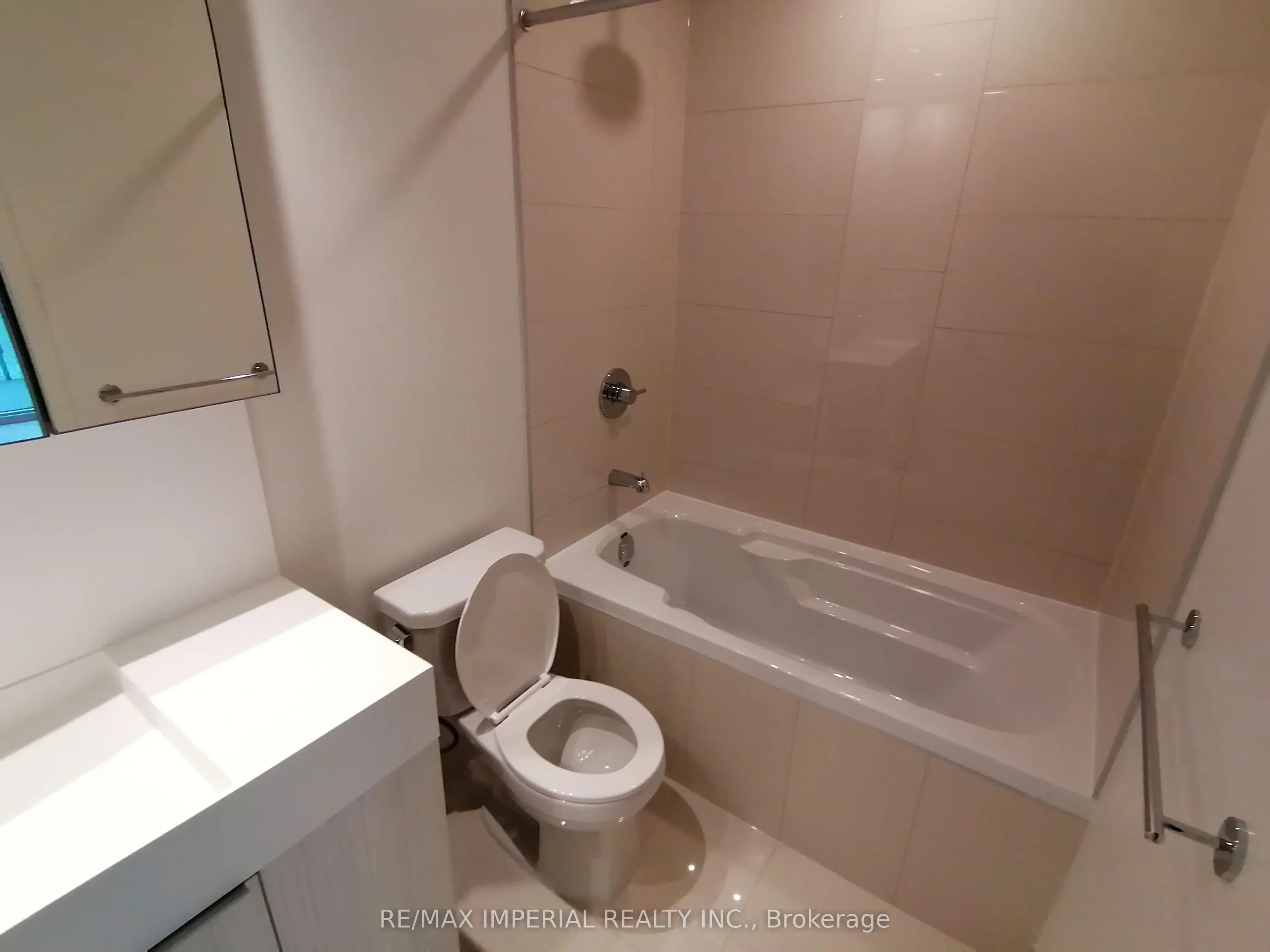 15 Lower Jarvis Street #2706