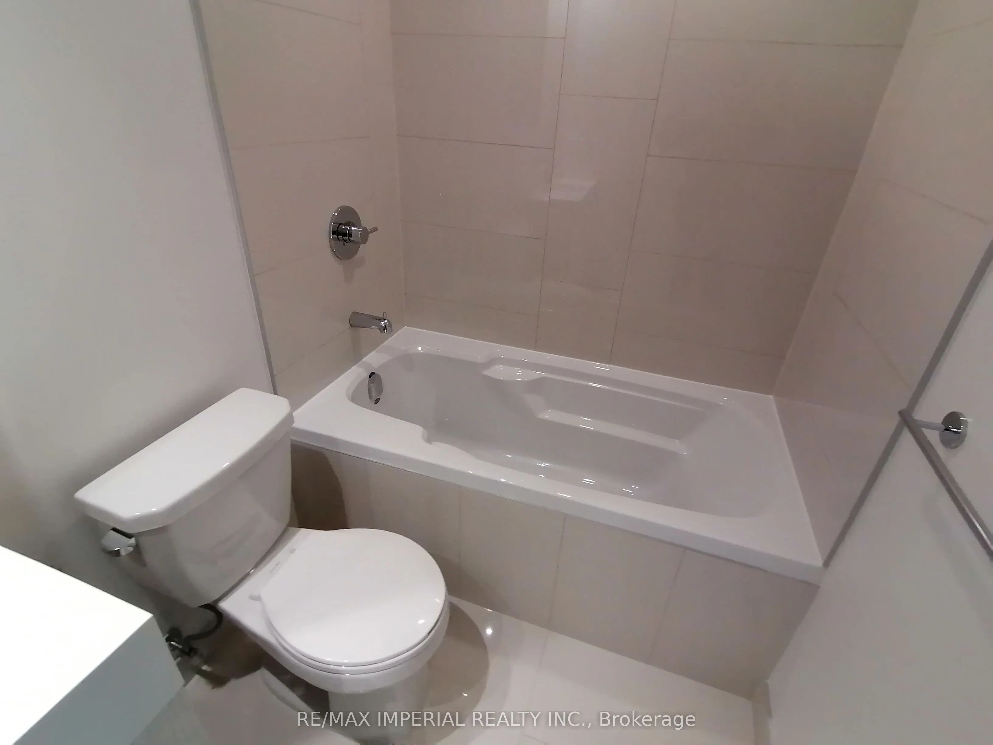 15 Lower Jarvis Street #2706