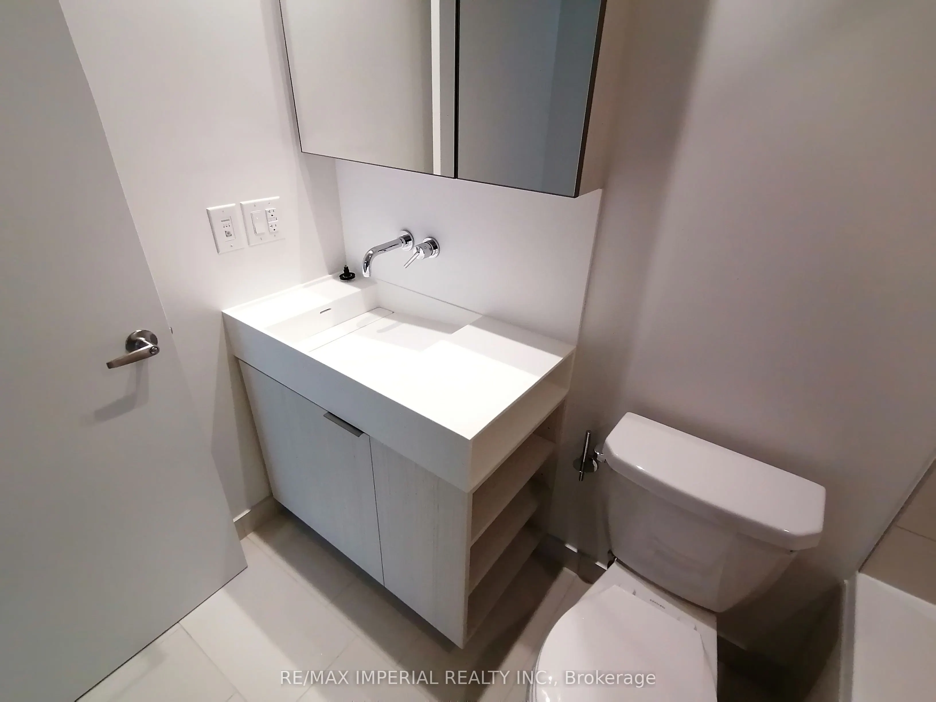 15 Lower Jarvis Street #2706