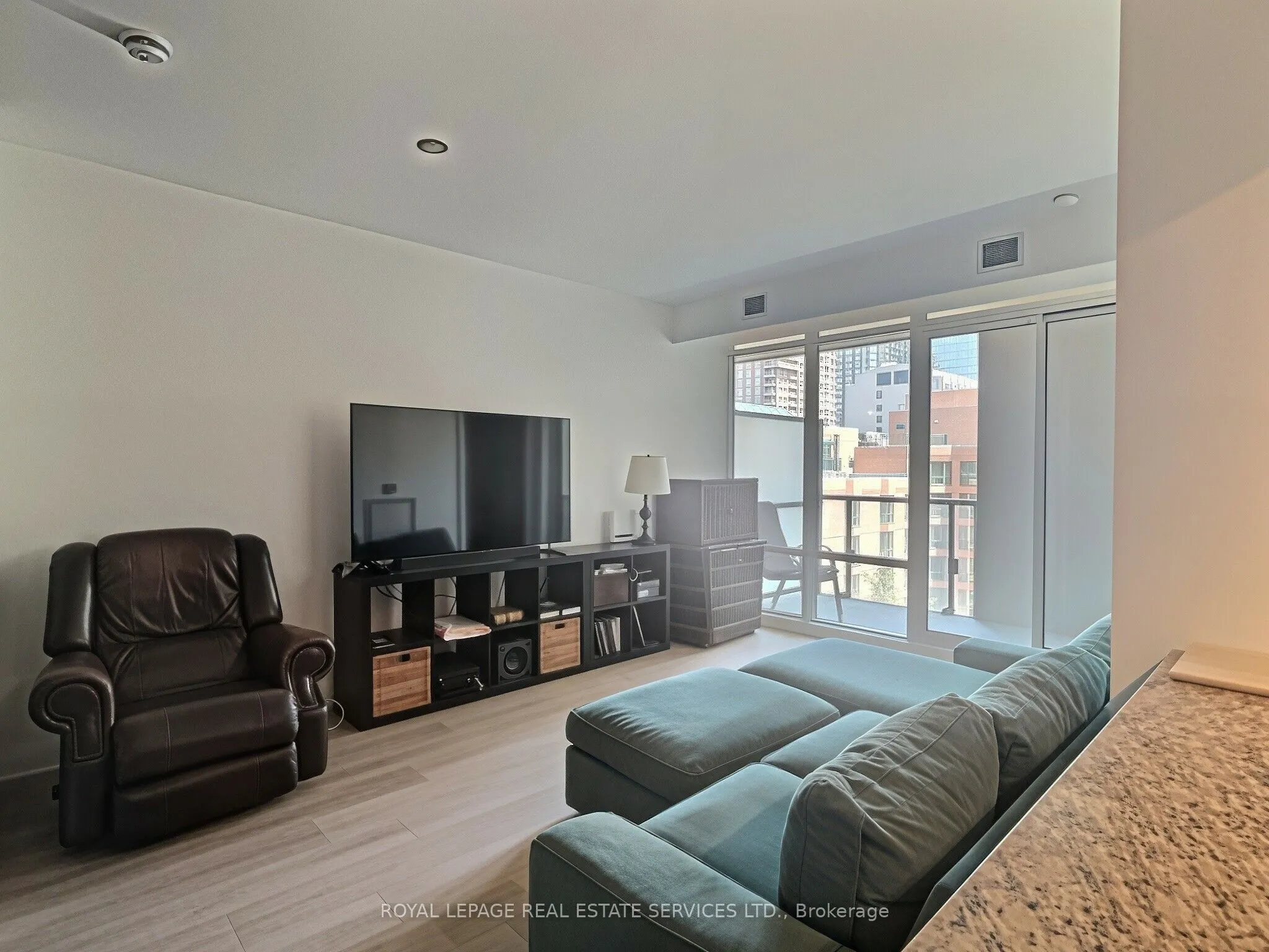 1 Bedford Road #701