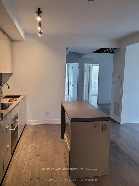7 Greenville Street #803