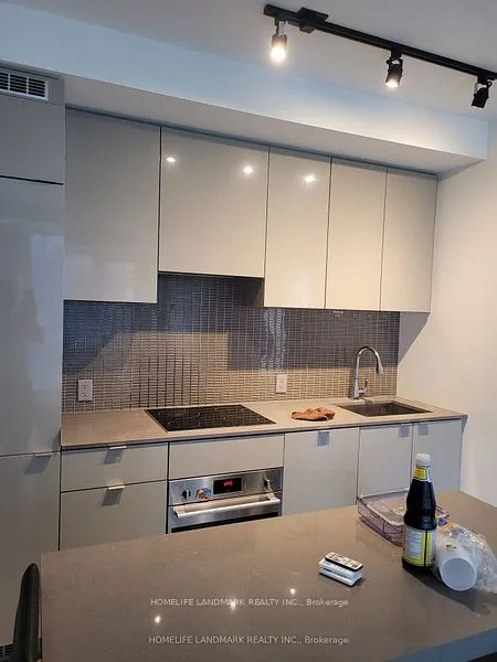 7 Greenville Street #803