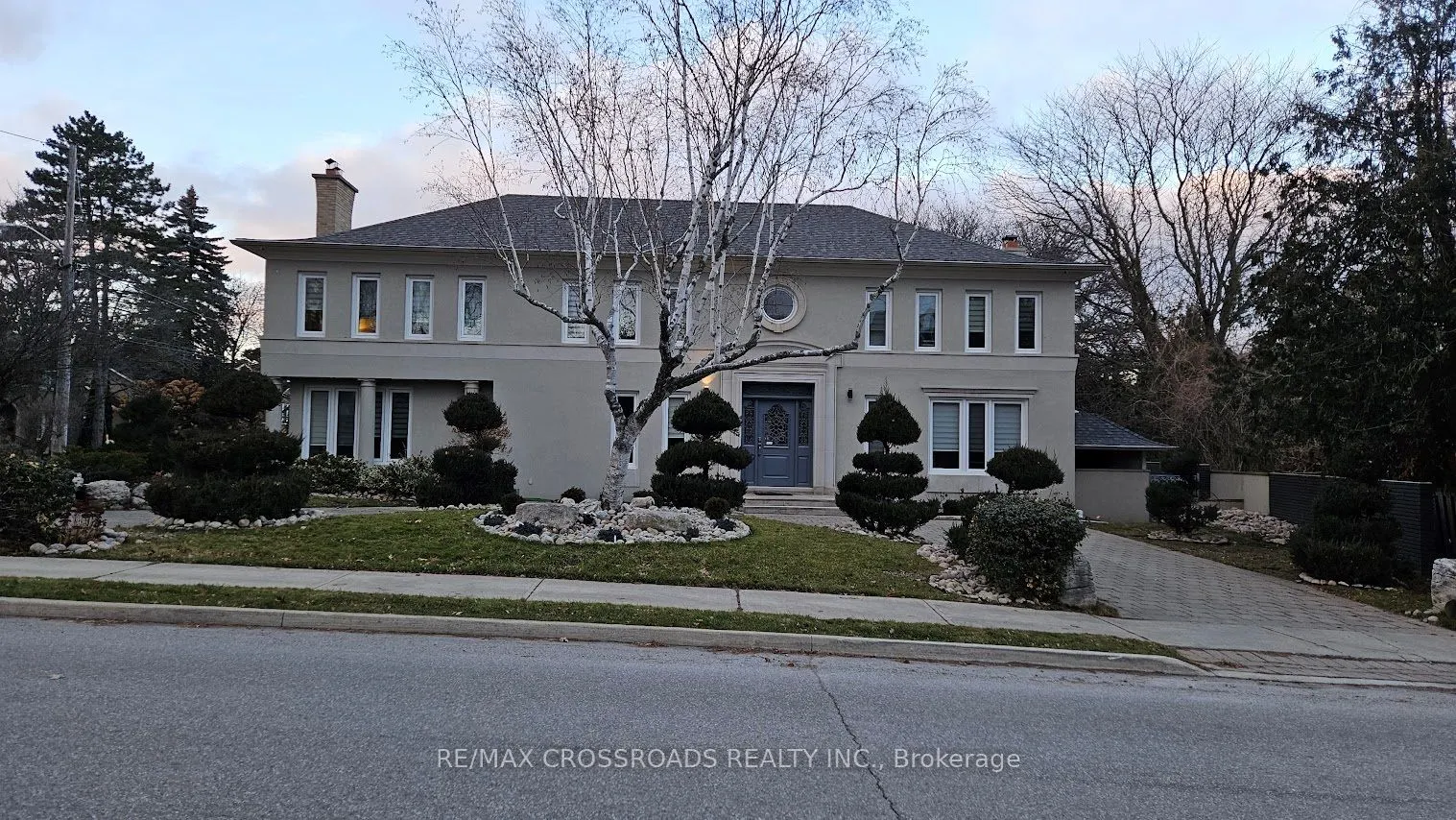 200 The Bridle Path