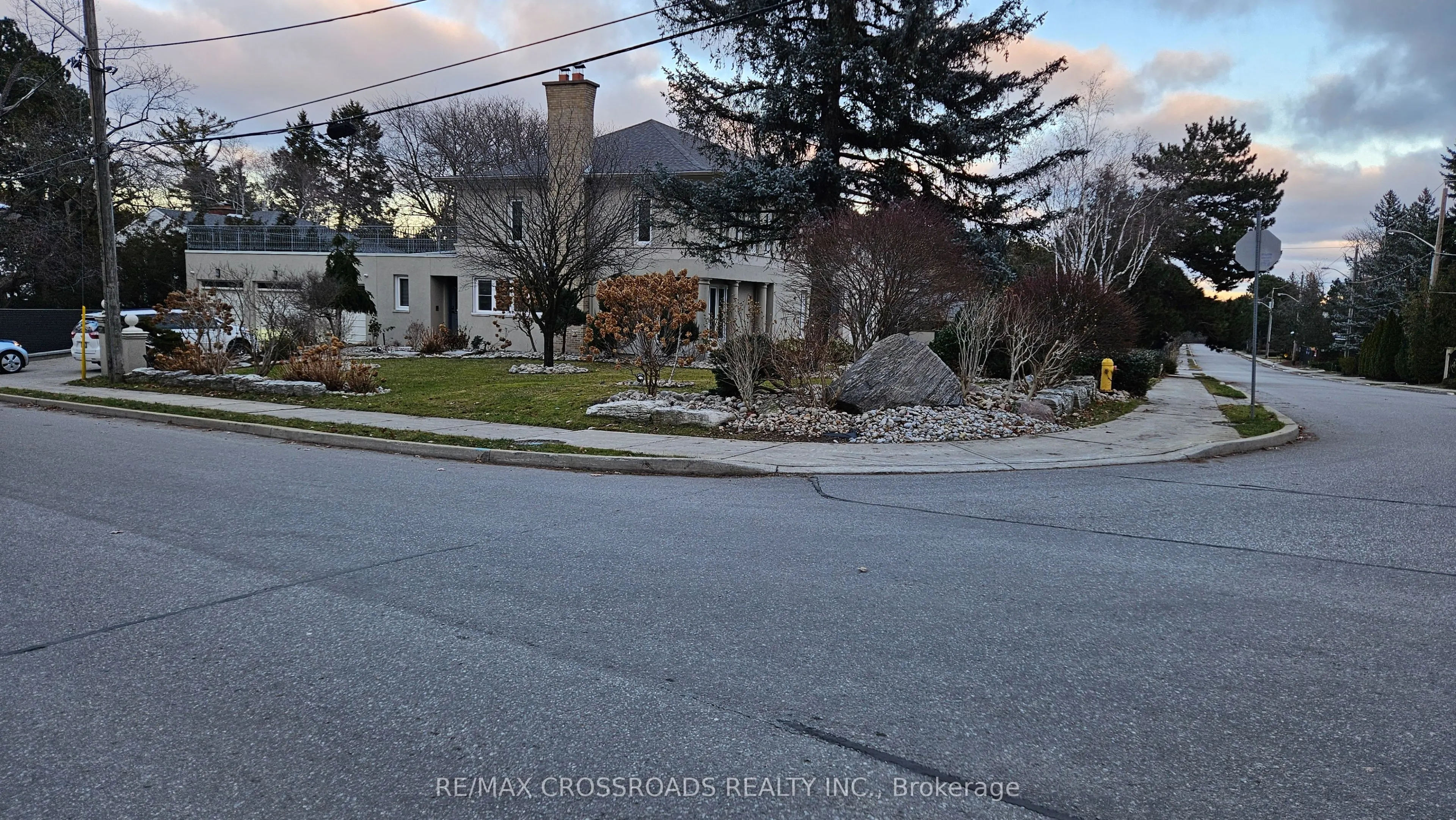 200 The Bridle Path