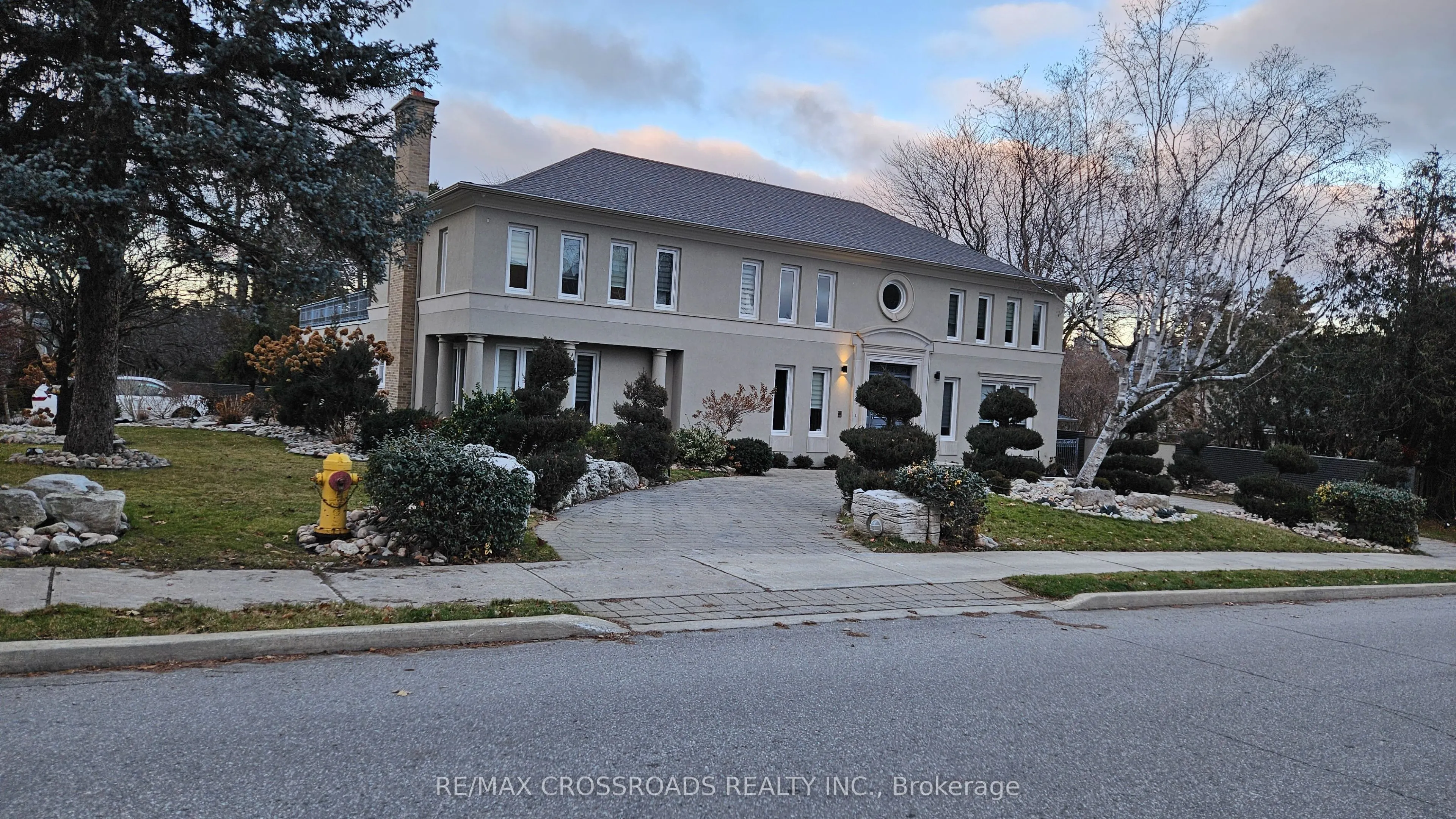 200 The Bridle Path