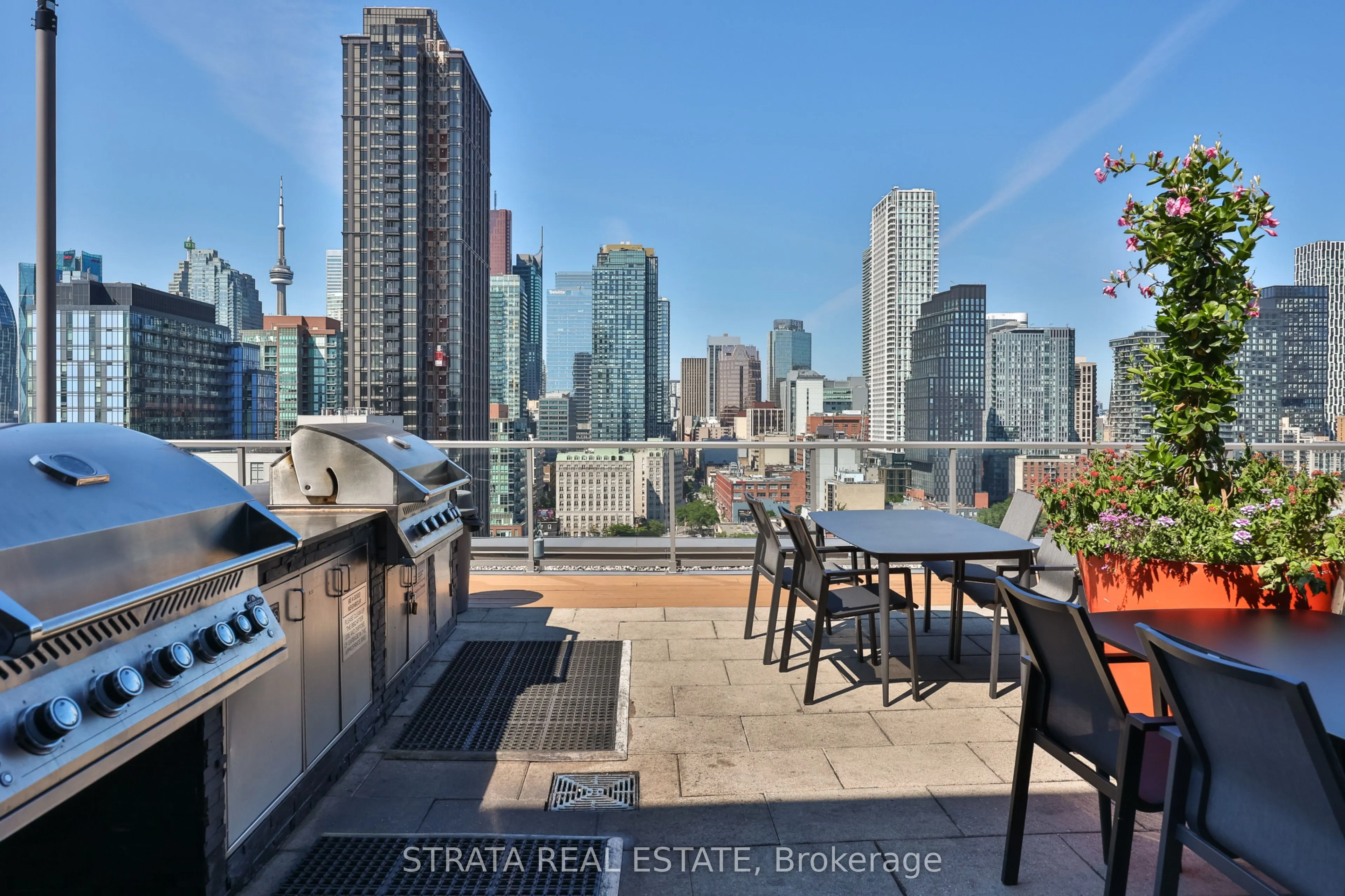 320 Richmond Street E #615
