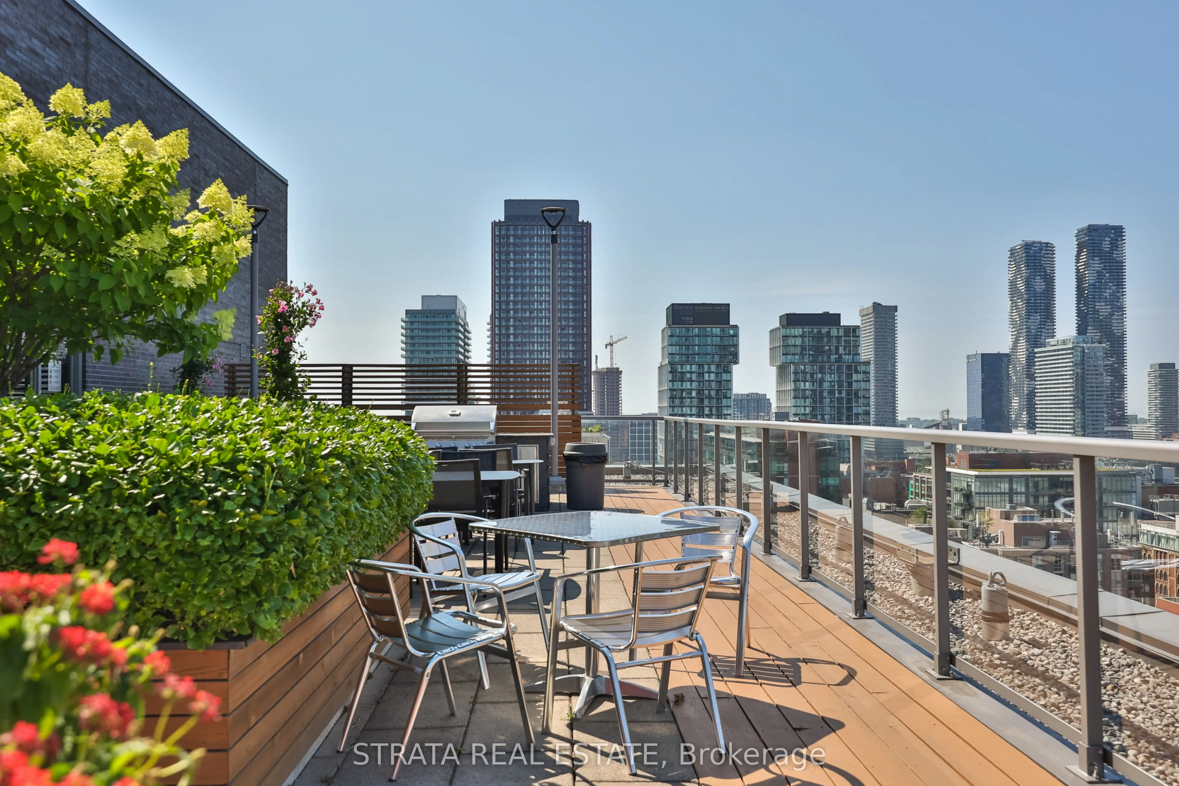 320 Richmond Street E #615