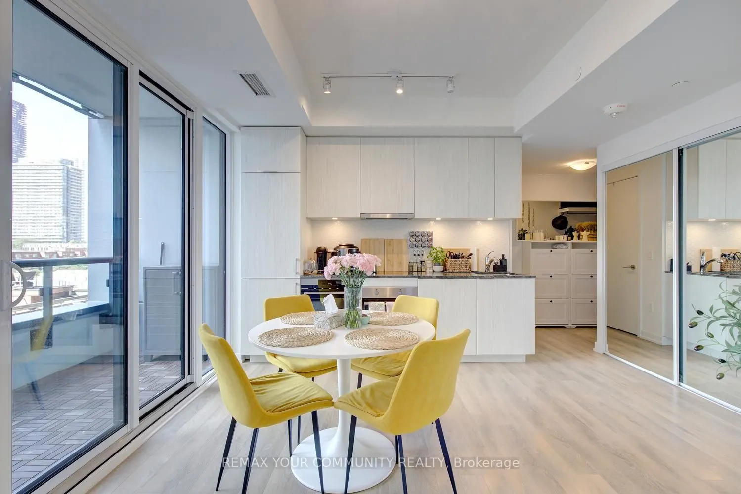 158 Front Street E #618