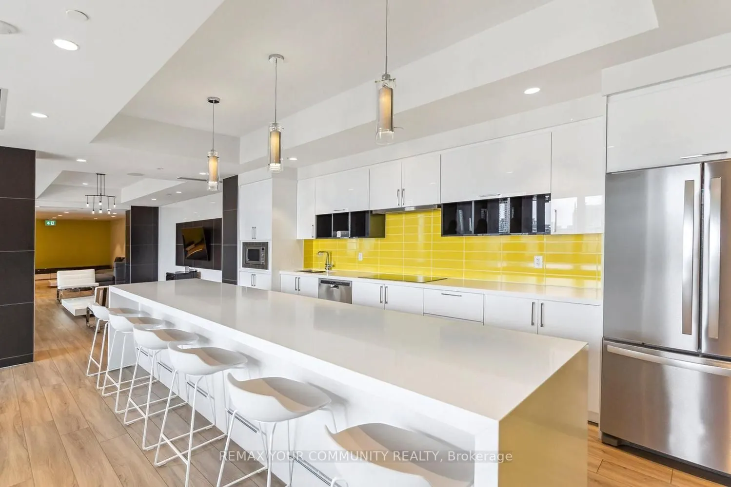 158 Front Street E #618