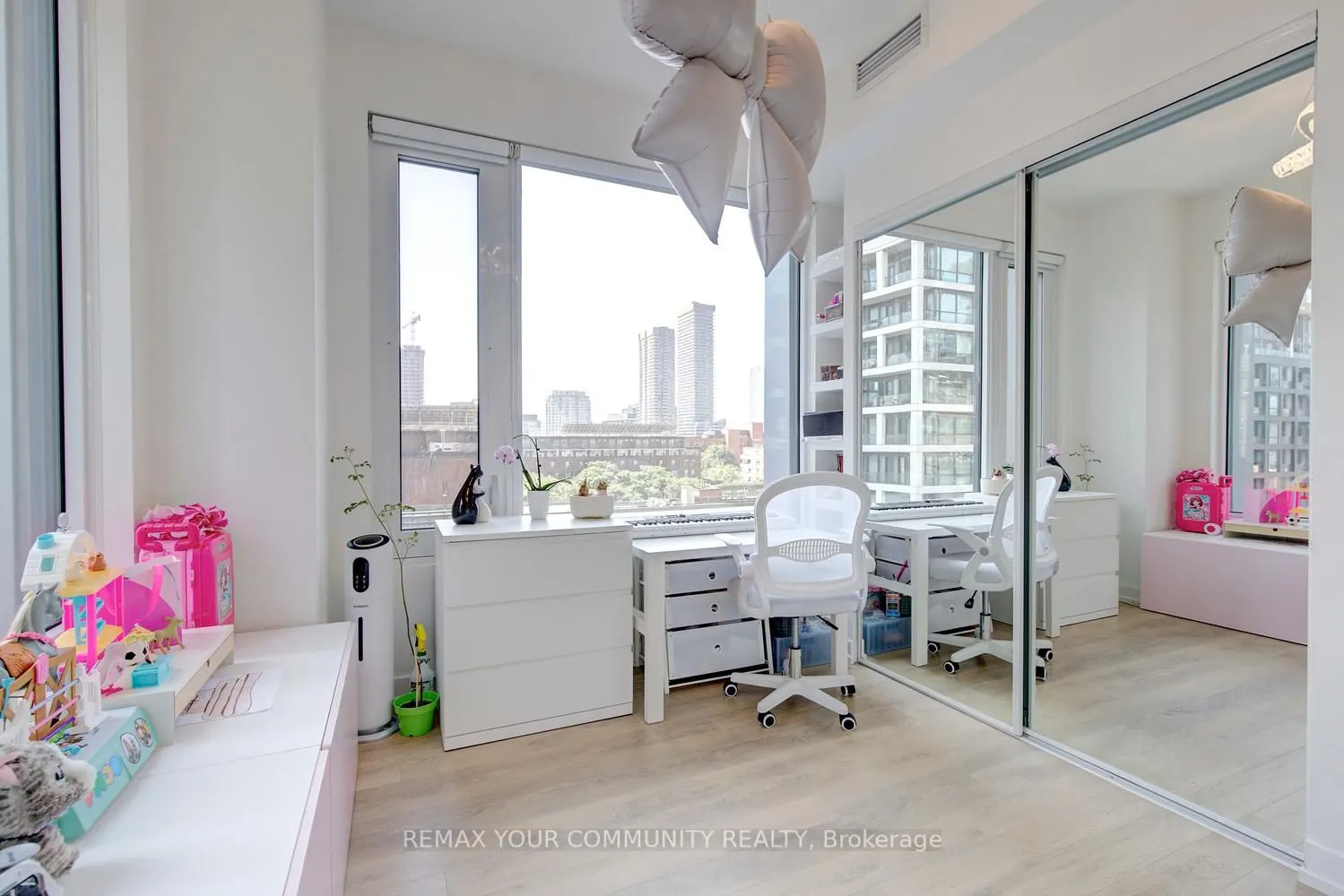 158 Front Street E #618