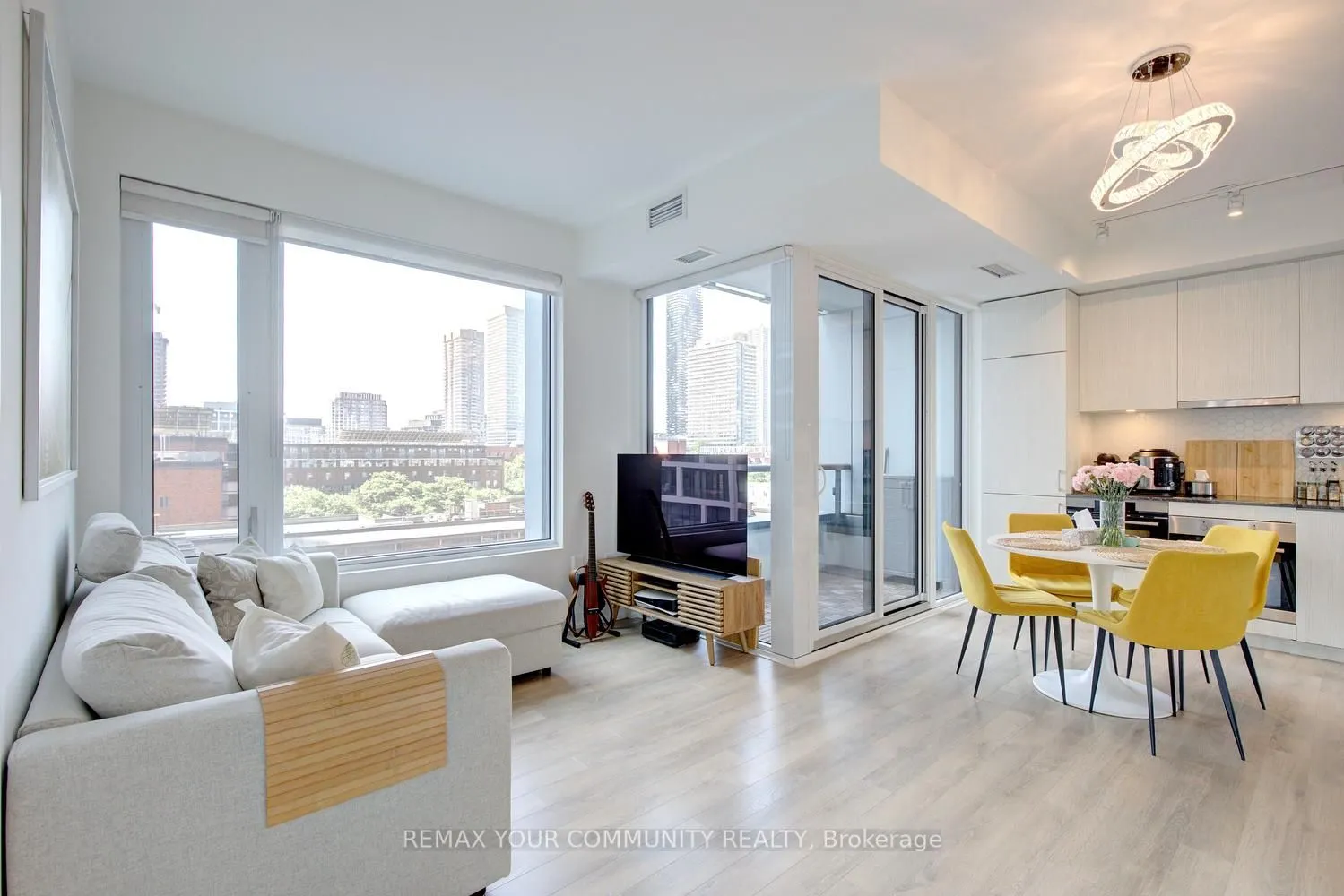 158 Front Street E #618