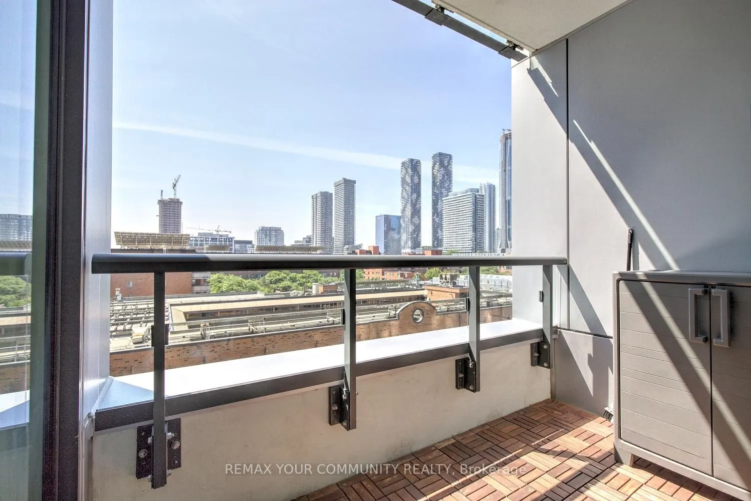 158 Front Street E #618