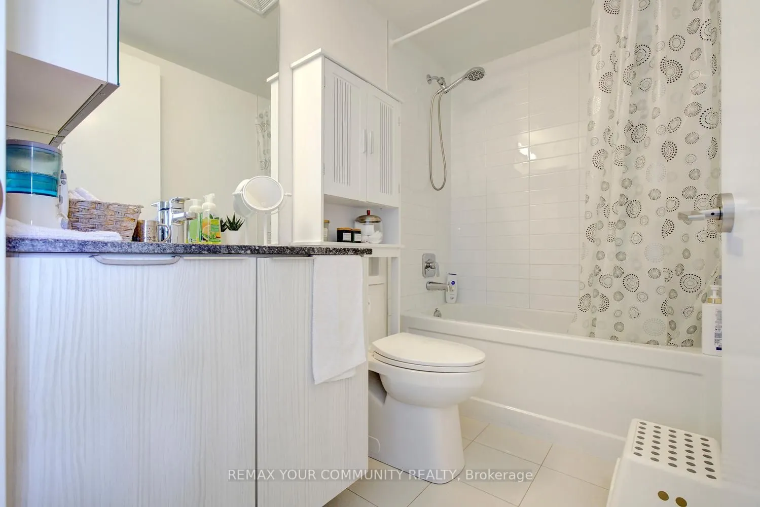 158 Front Street E #618