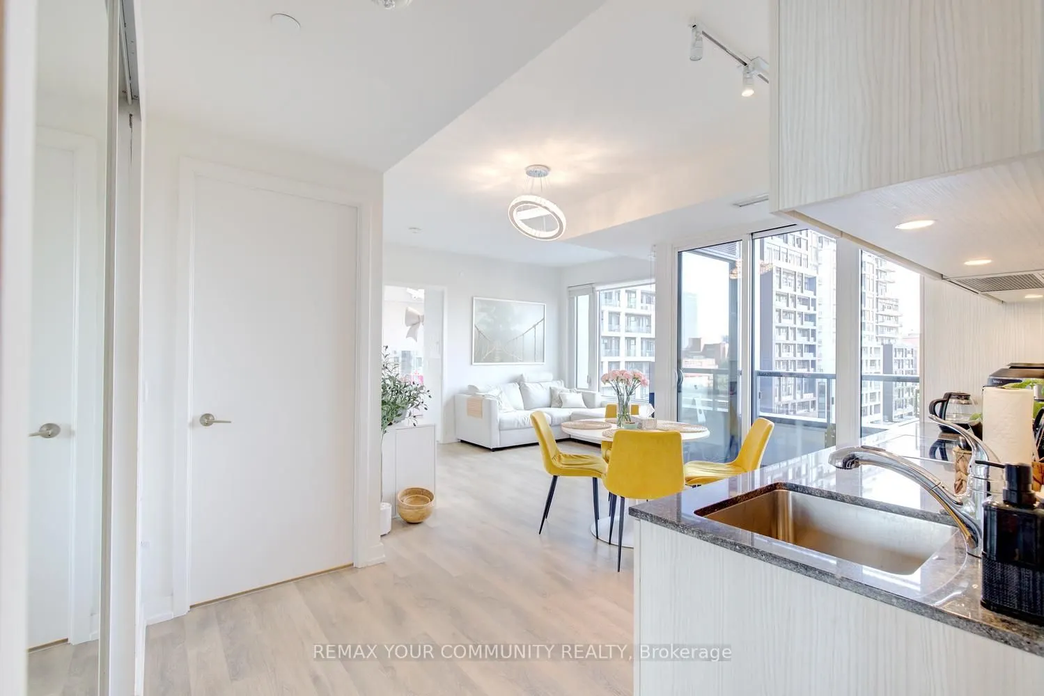 158 Front Street E #618