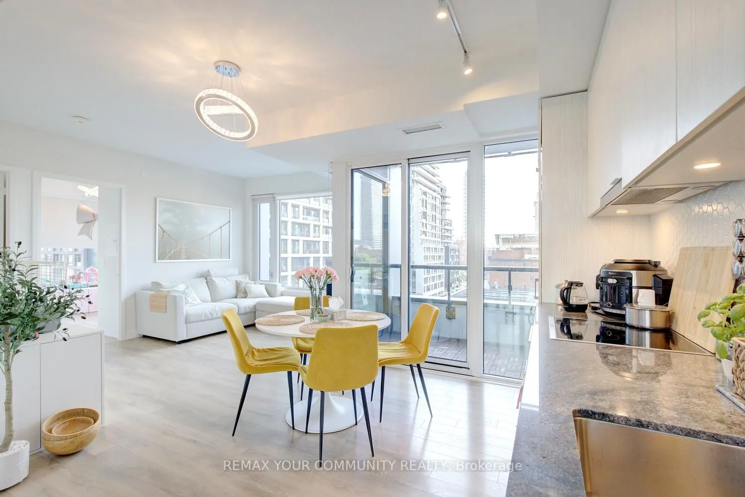 158 Front Street E #618