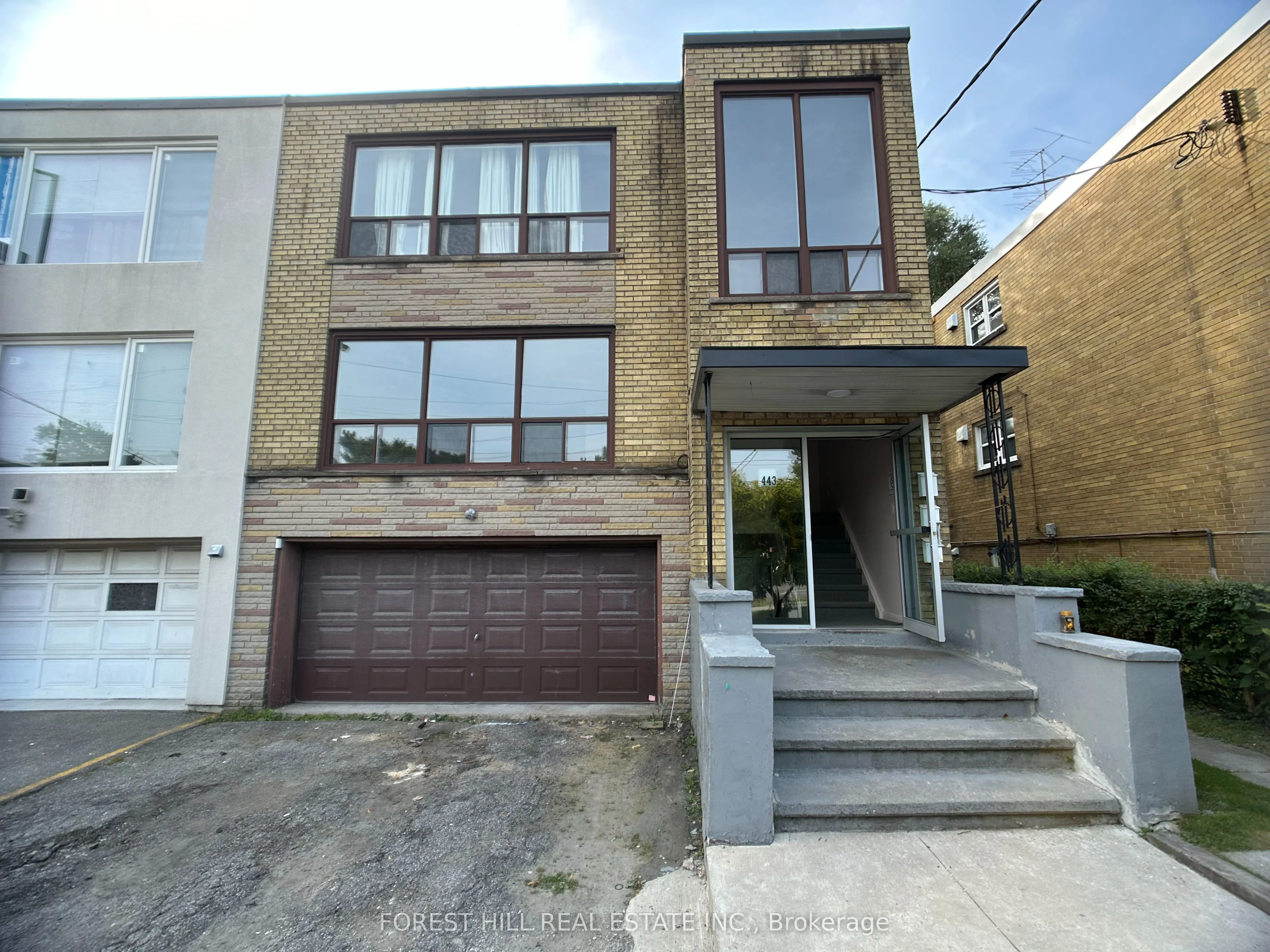 443 Wilson Avenue ##2