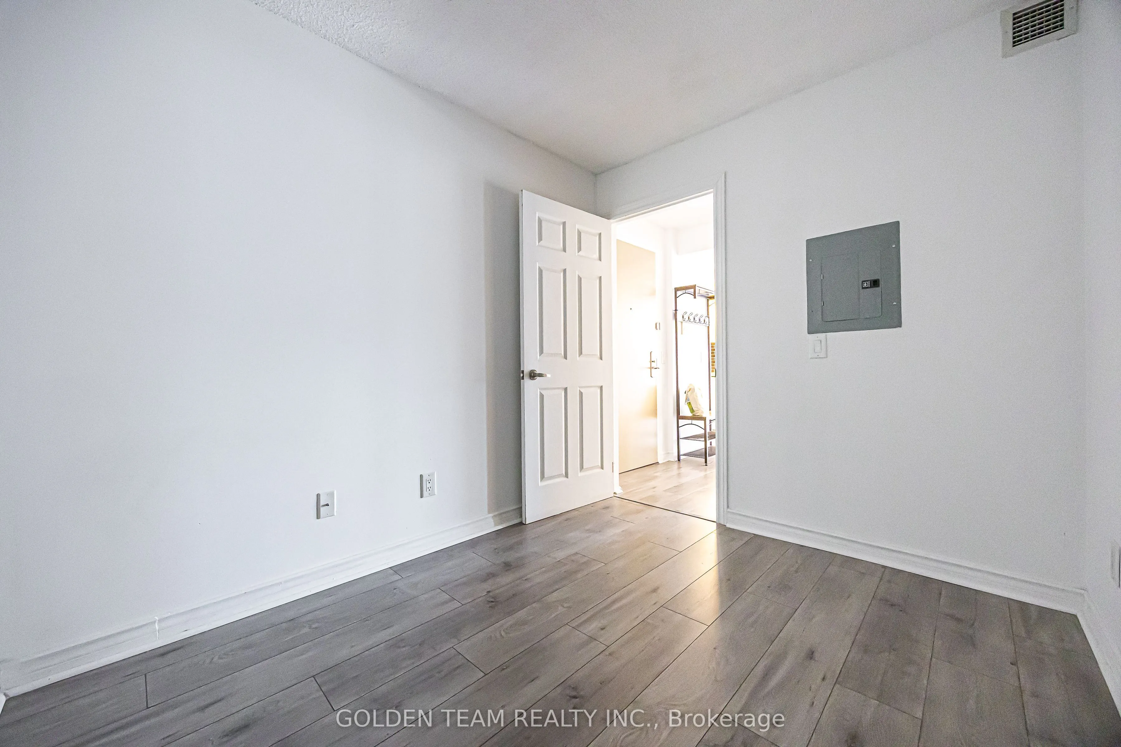 763 Bay Street #3006