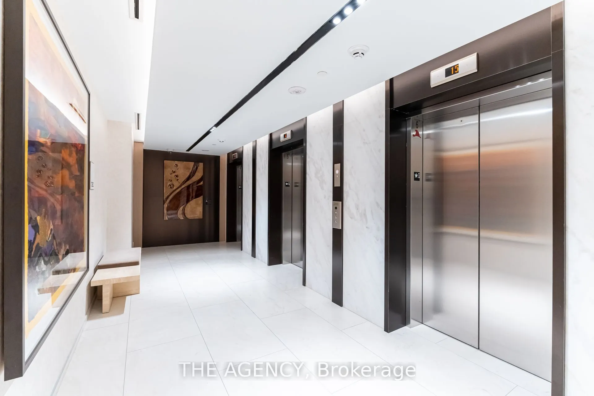 10 Oak Street #2403