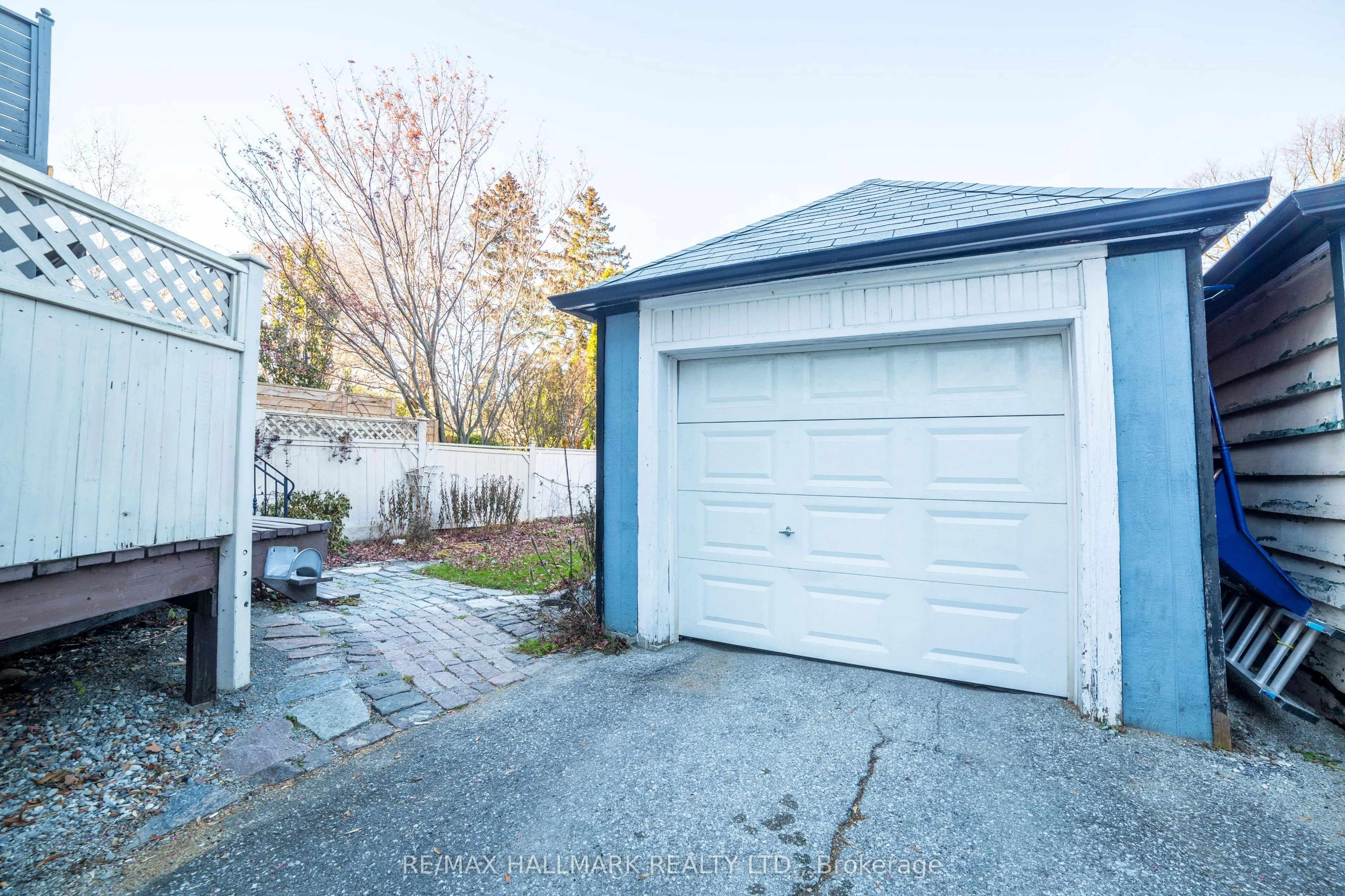 40 Snowdon Avenue