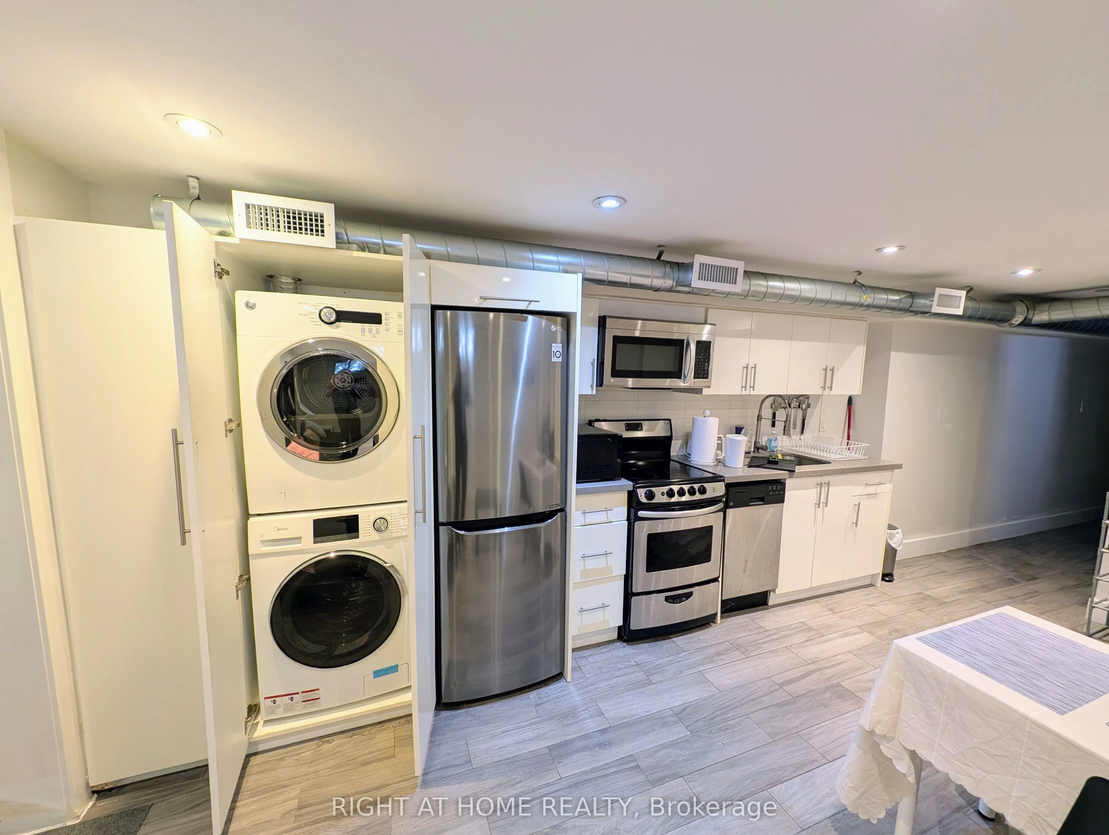 189 Sheridan Avenue #5