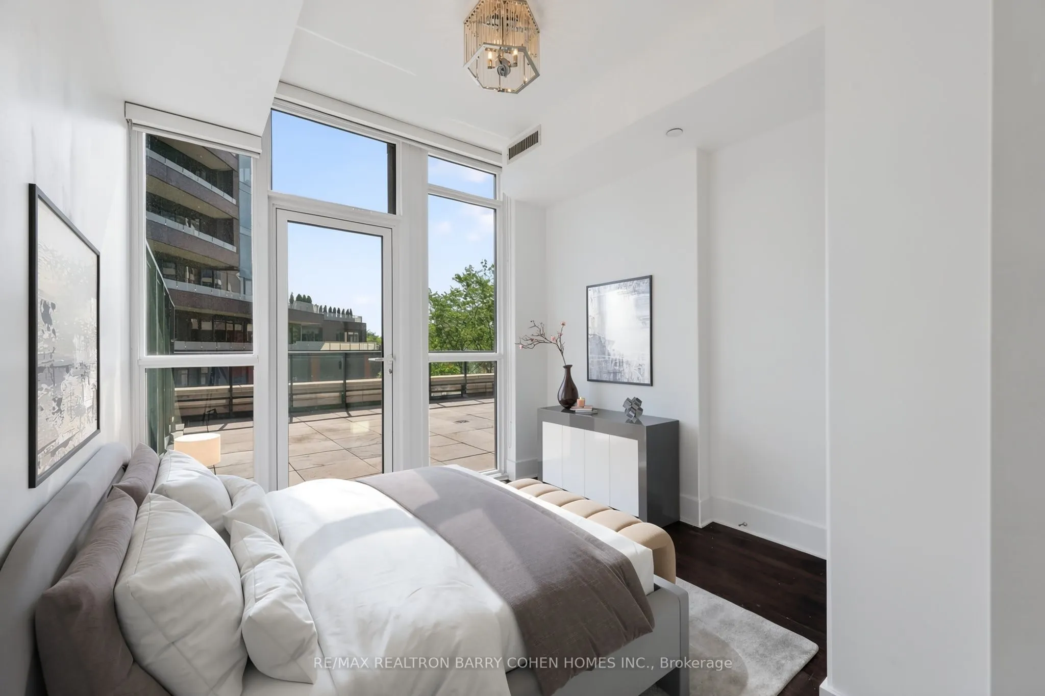 32 Davenport Road #303