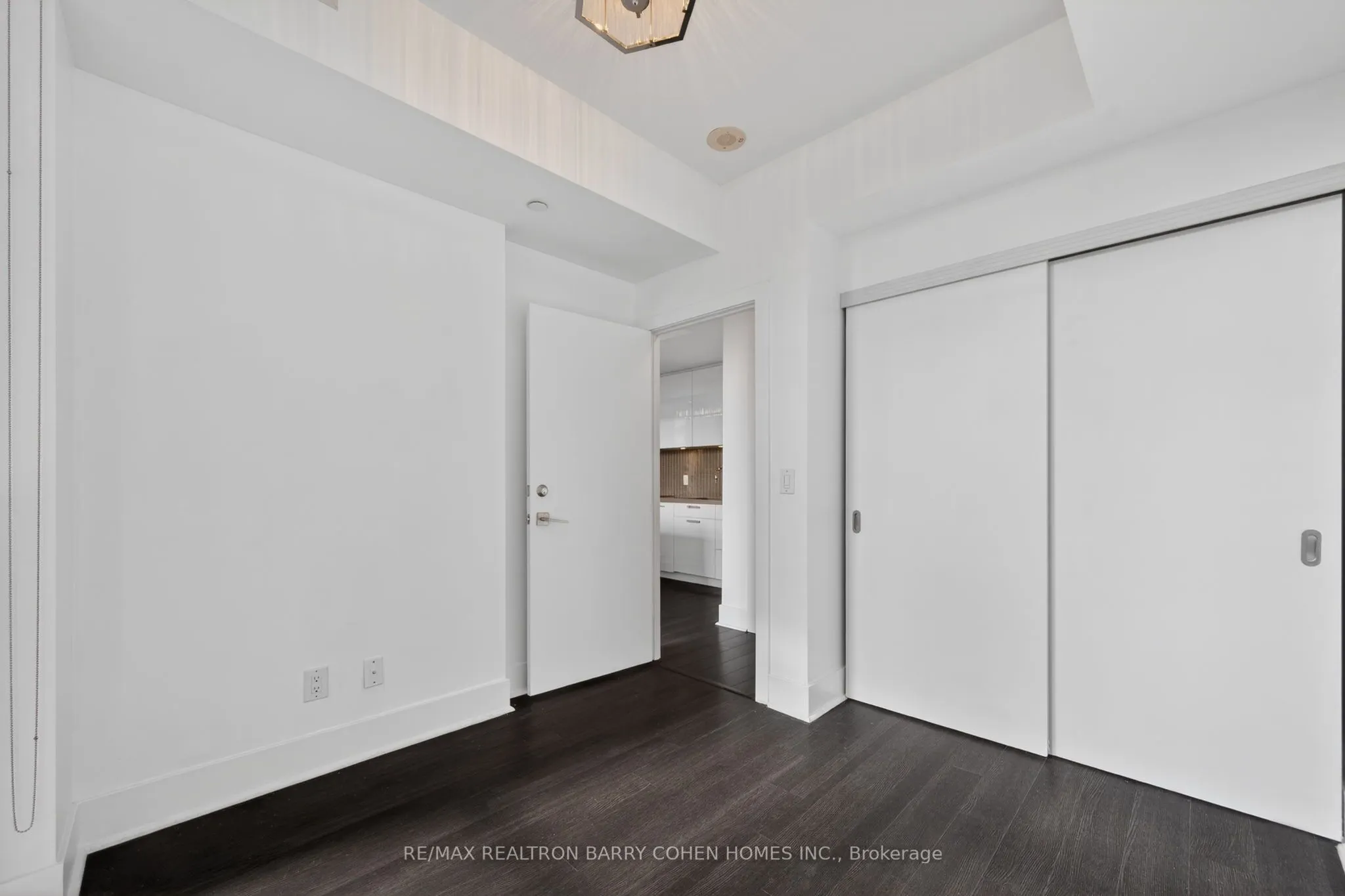 32 Davenport Road #303