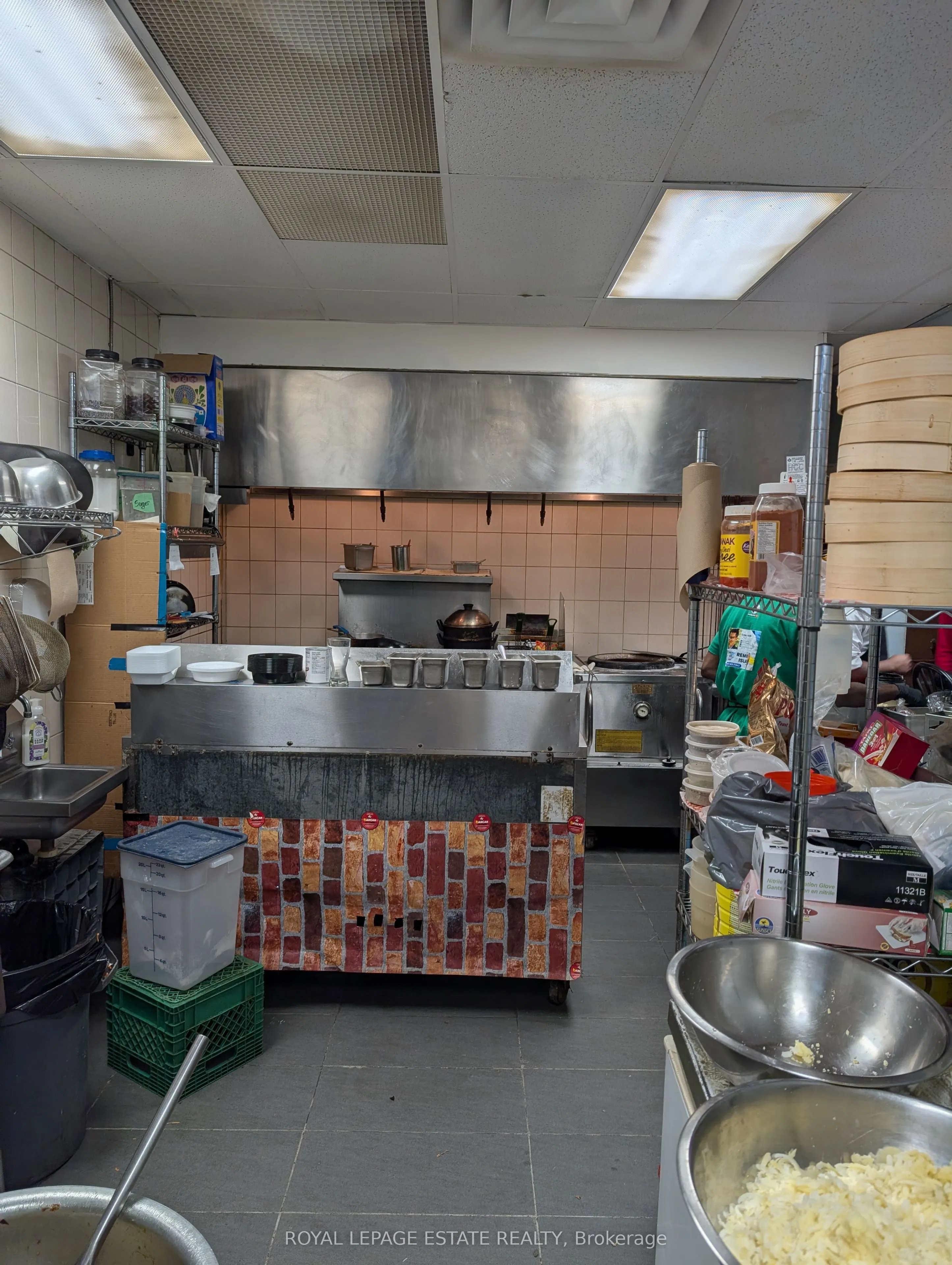 804 Eglinton Avenue E