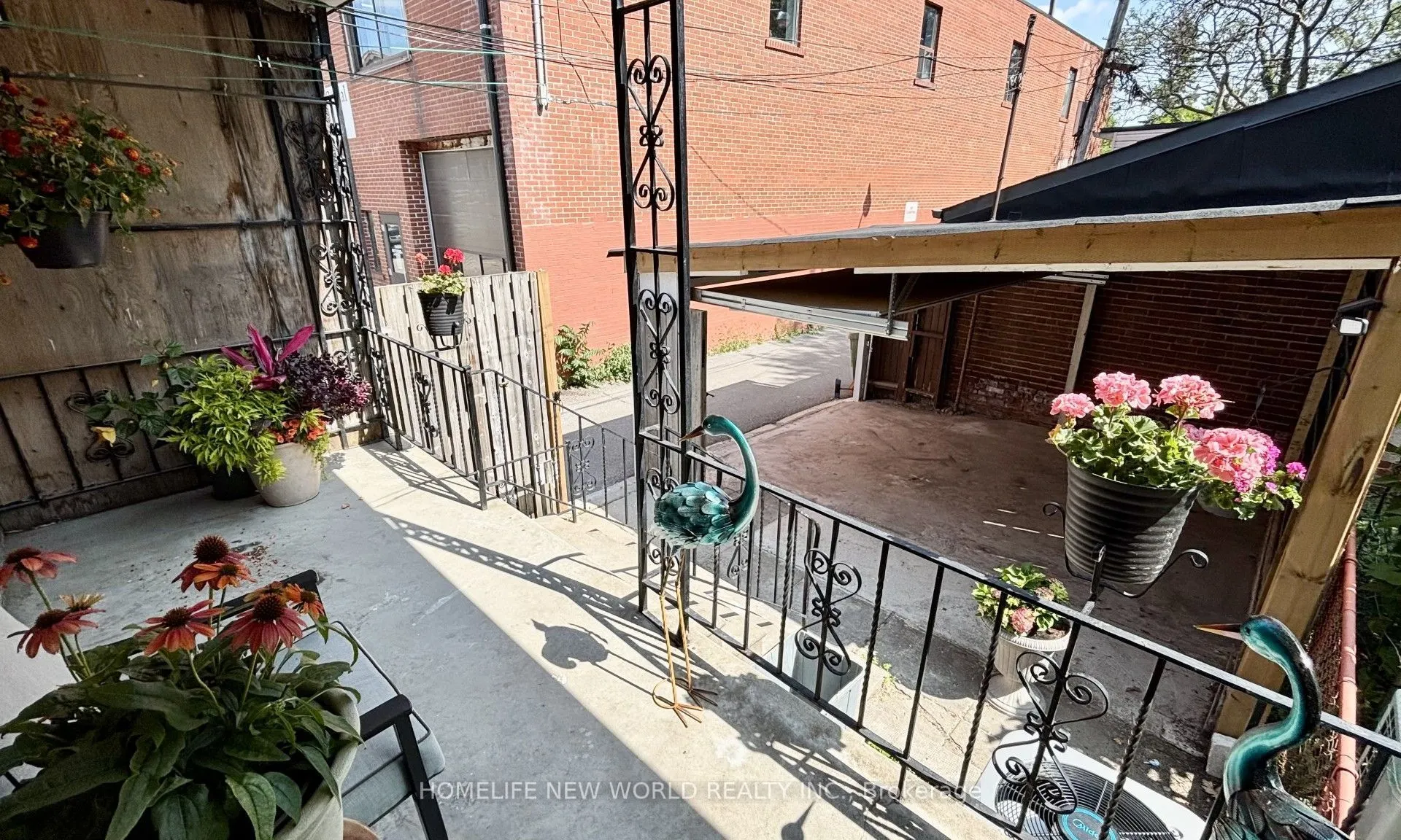 509 Dupont Street