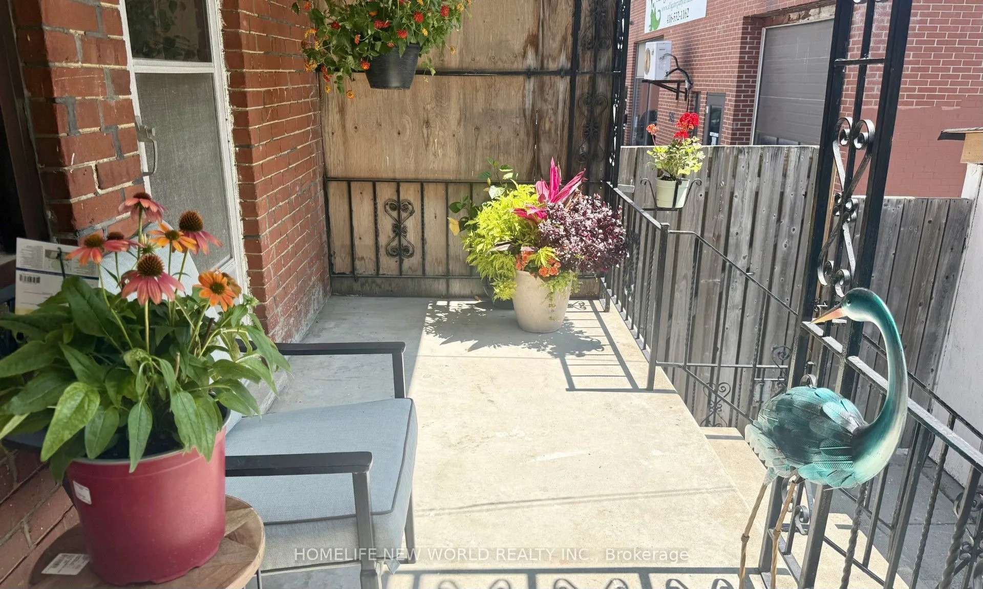 509 Dupont Street