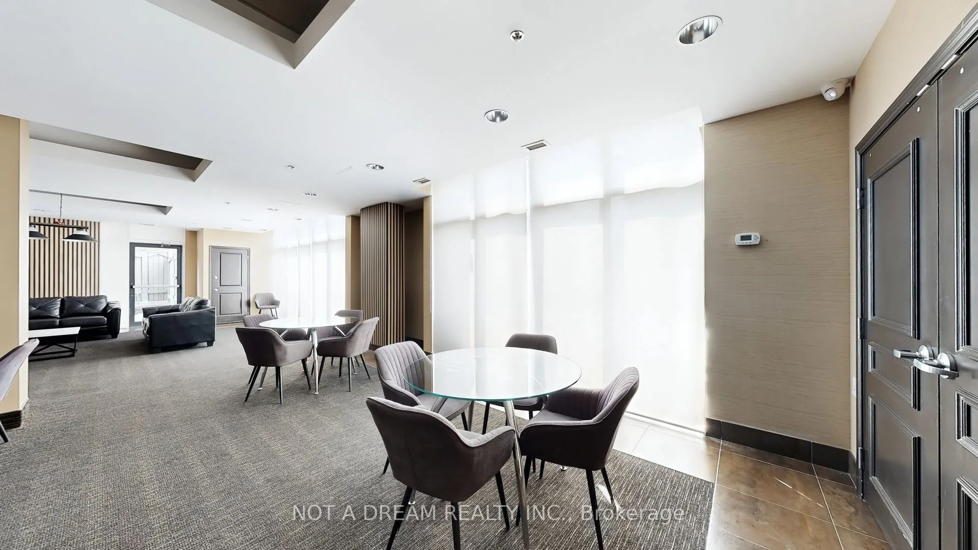 872 Sheppard Avenue W #416