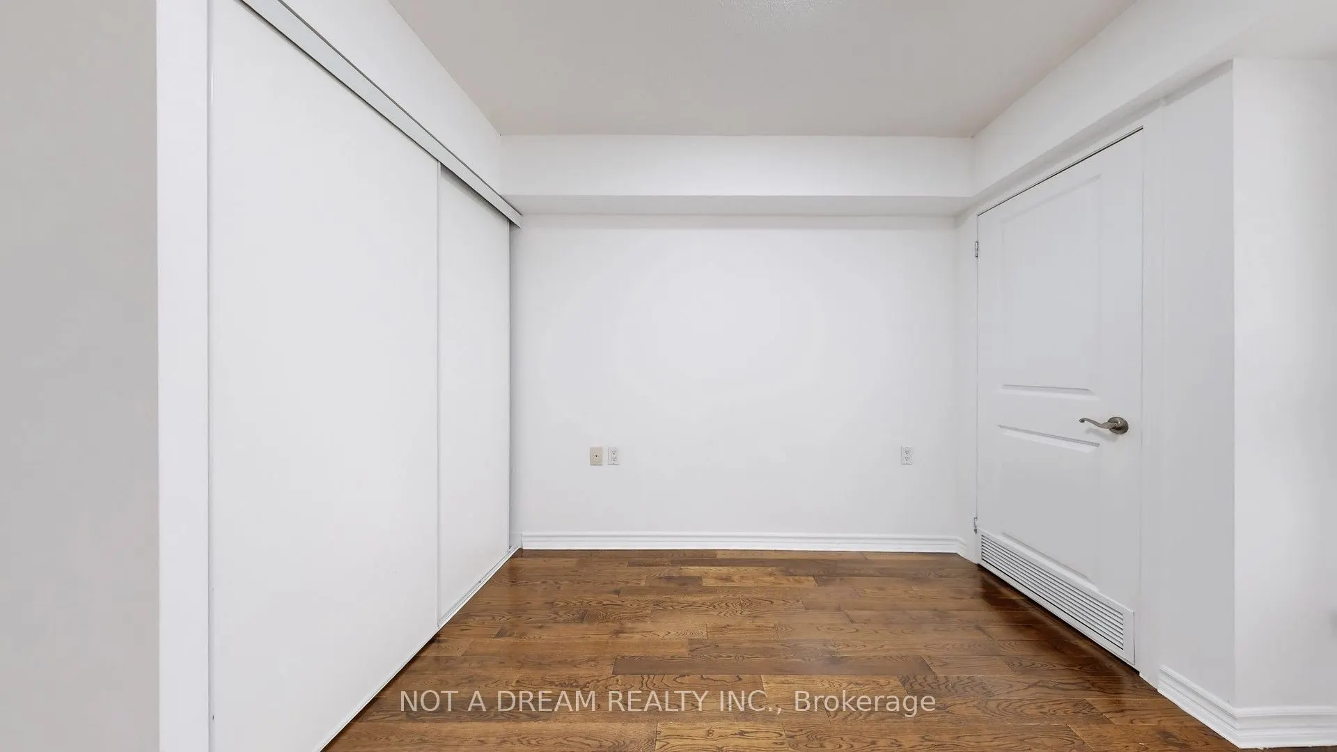 872 Sheppard Avenue W #416