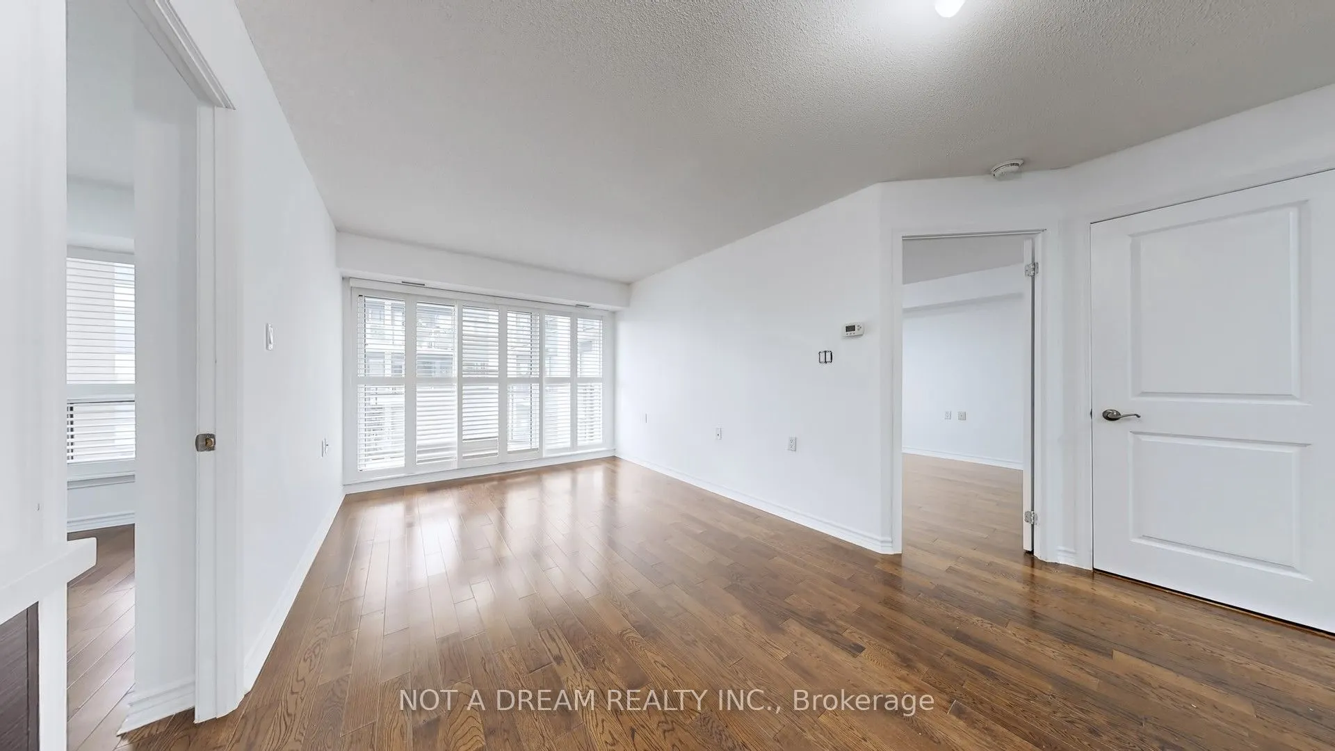 872 Sheppard Avenue W #416