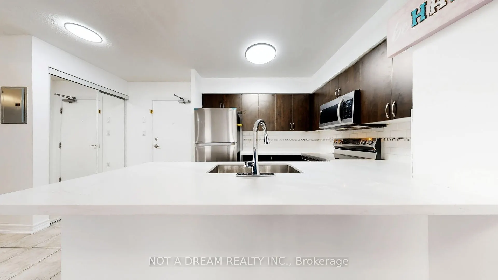 872 Sheppard Avenue W #416