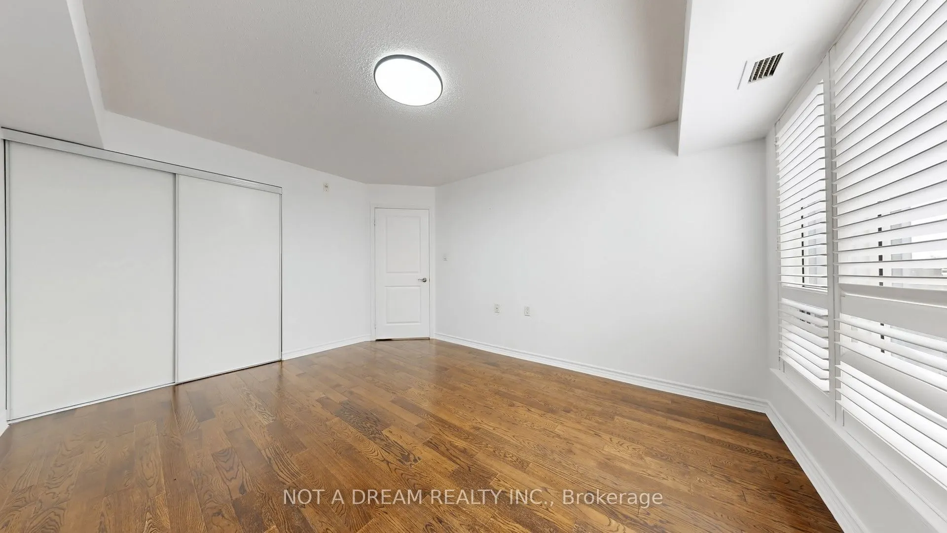 872 Sheppard Avenue W #416