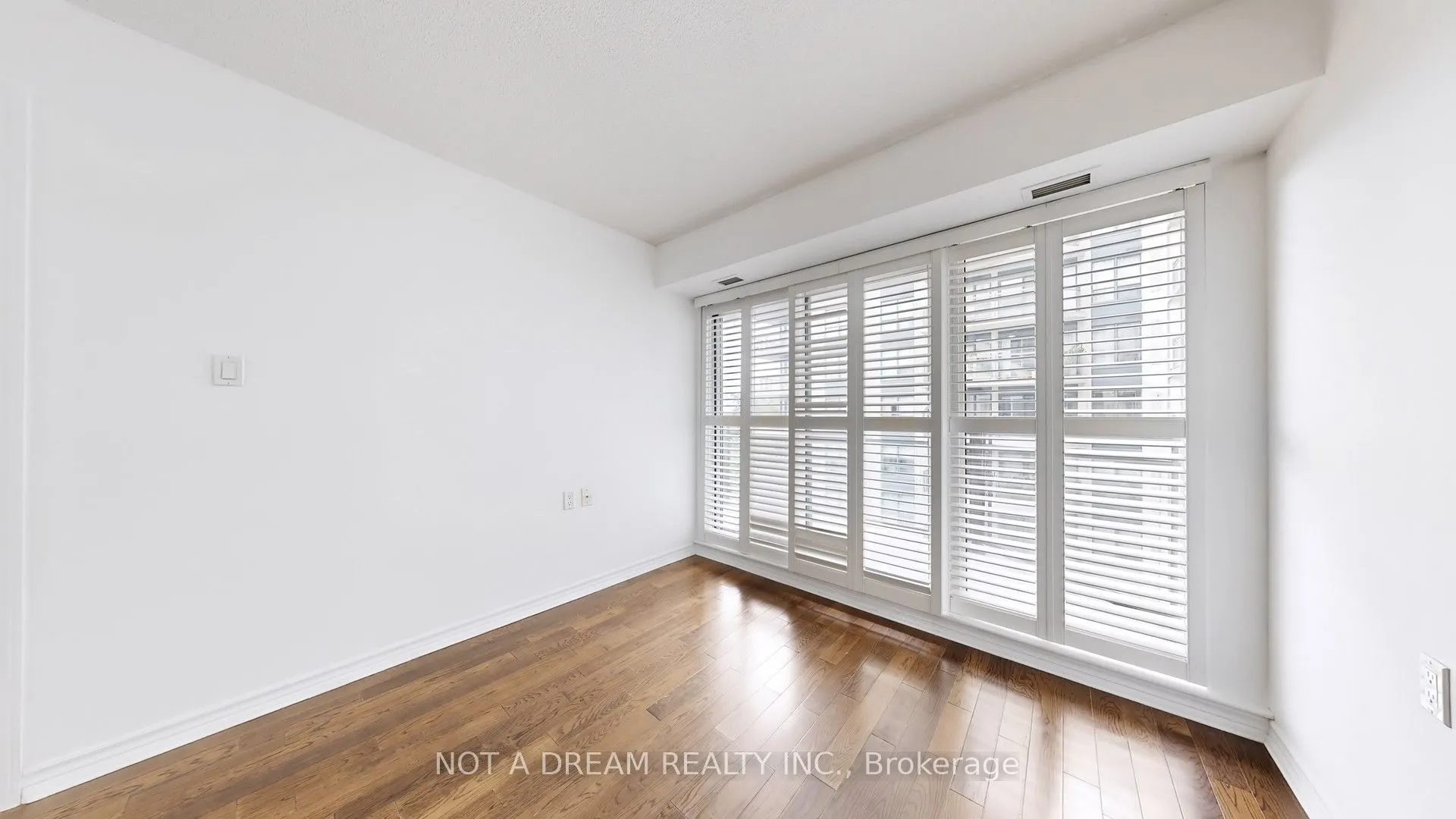 872 Sheppard Avenue W #416