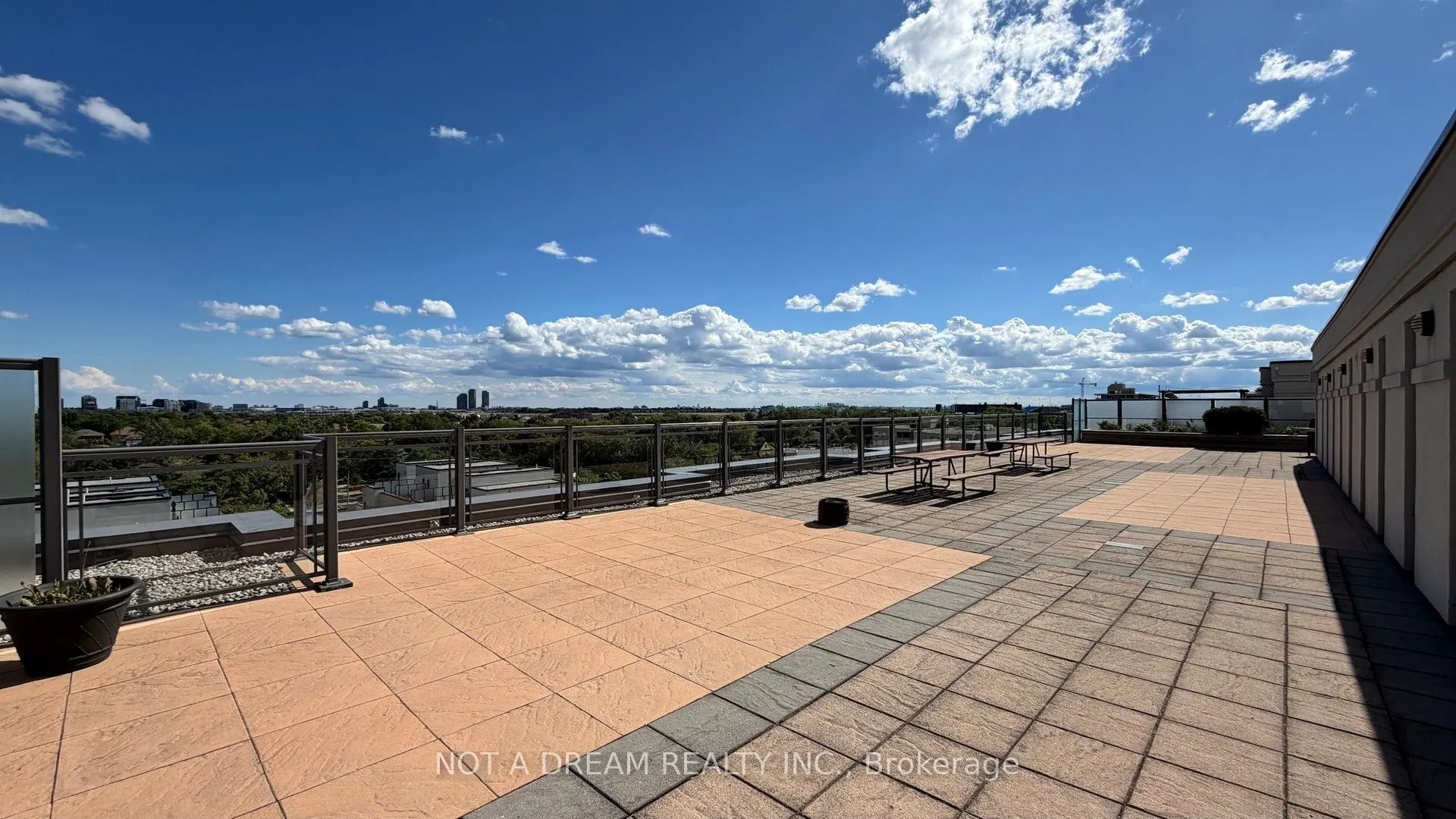 872 Sheppard Avenue W #416