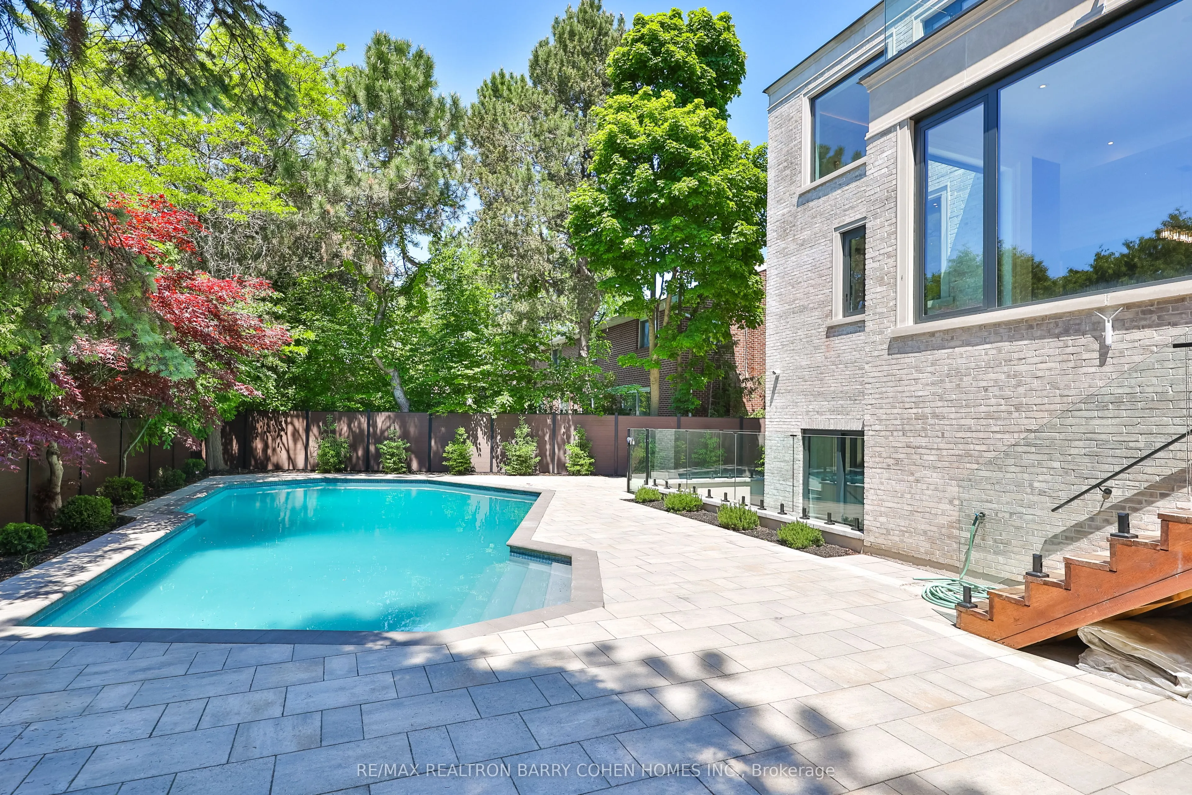 27 Penwood Crescent