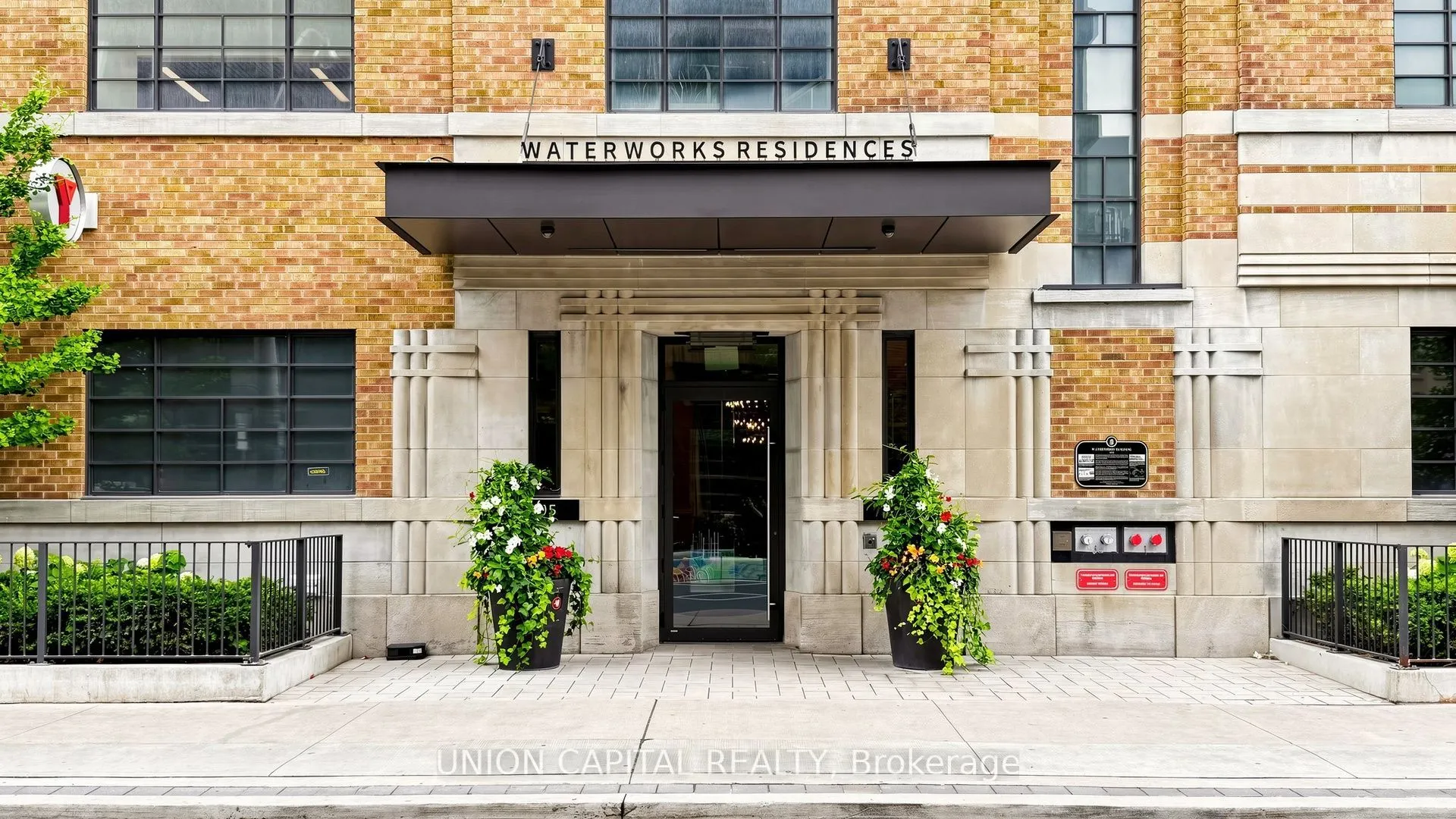 505 Richmond Street W #714