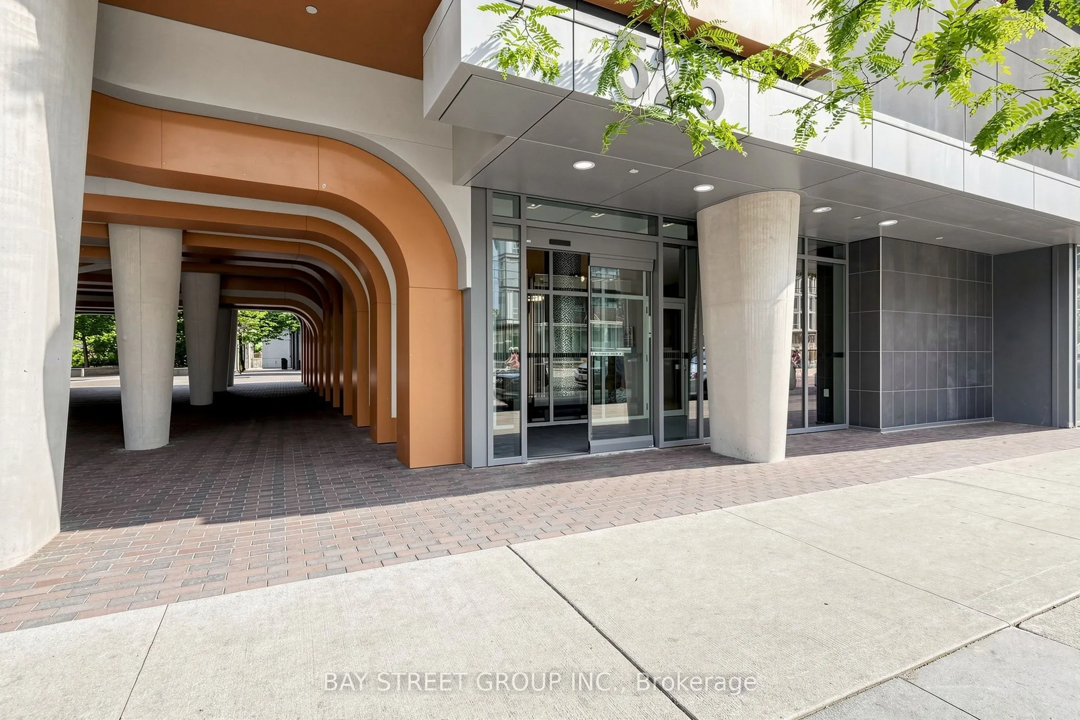 525 Adelaide Street W #1118