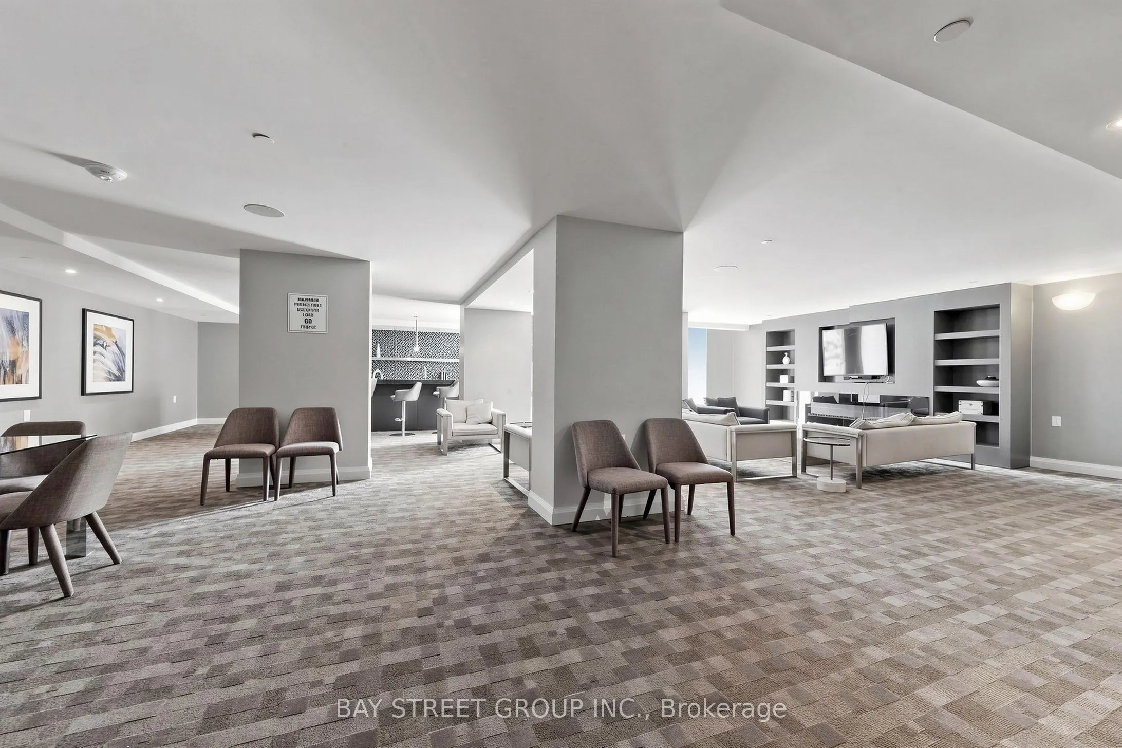 525 Adelaide Street W #1118