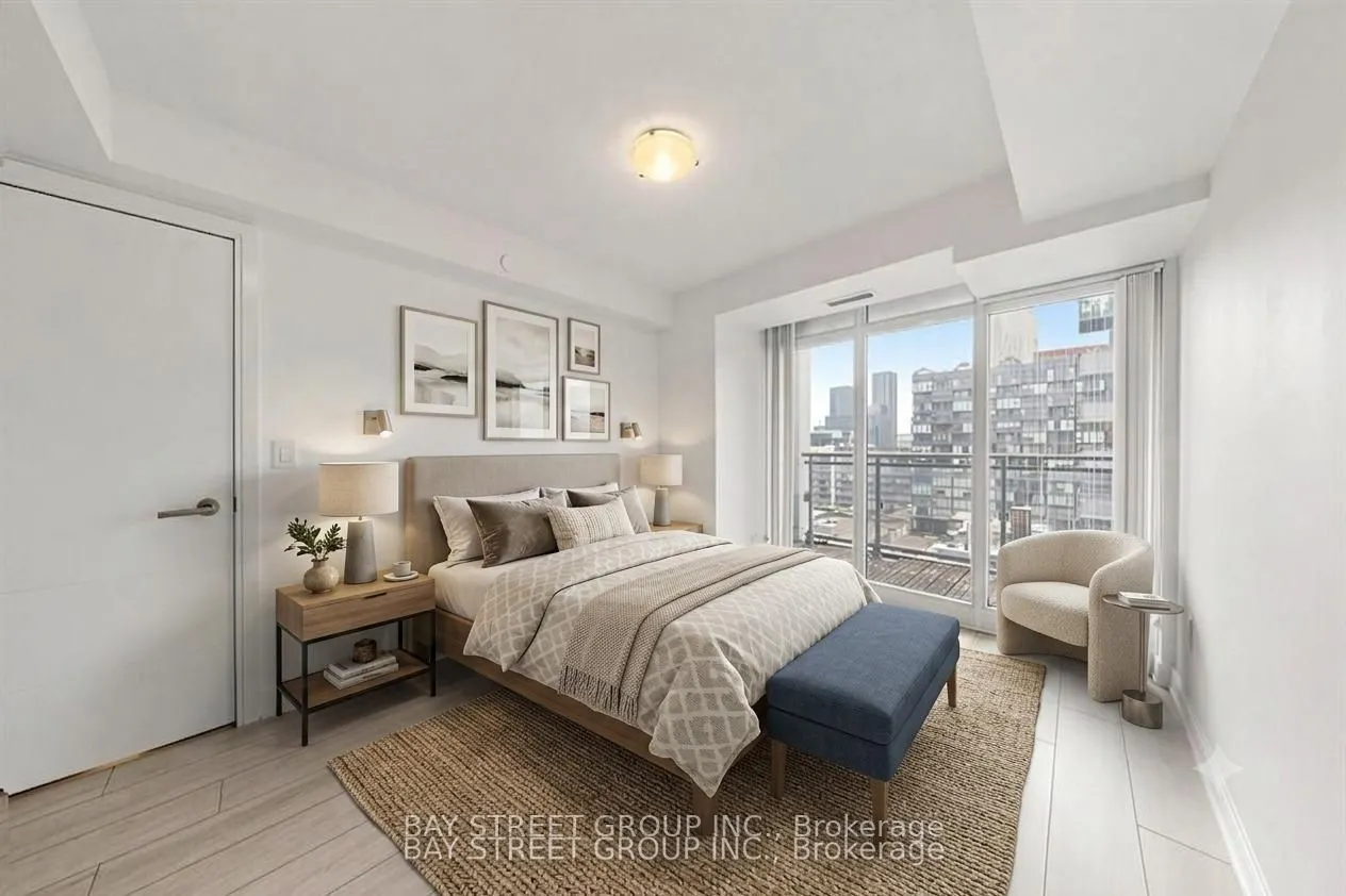 525 Adelaide Street W #1118