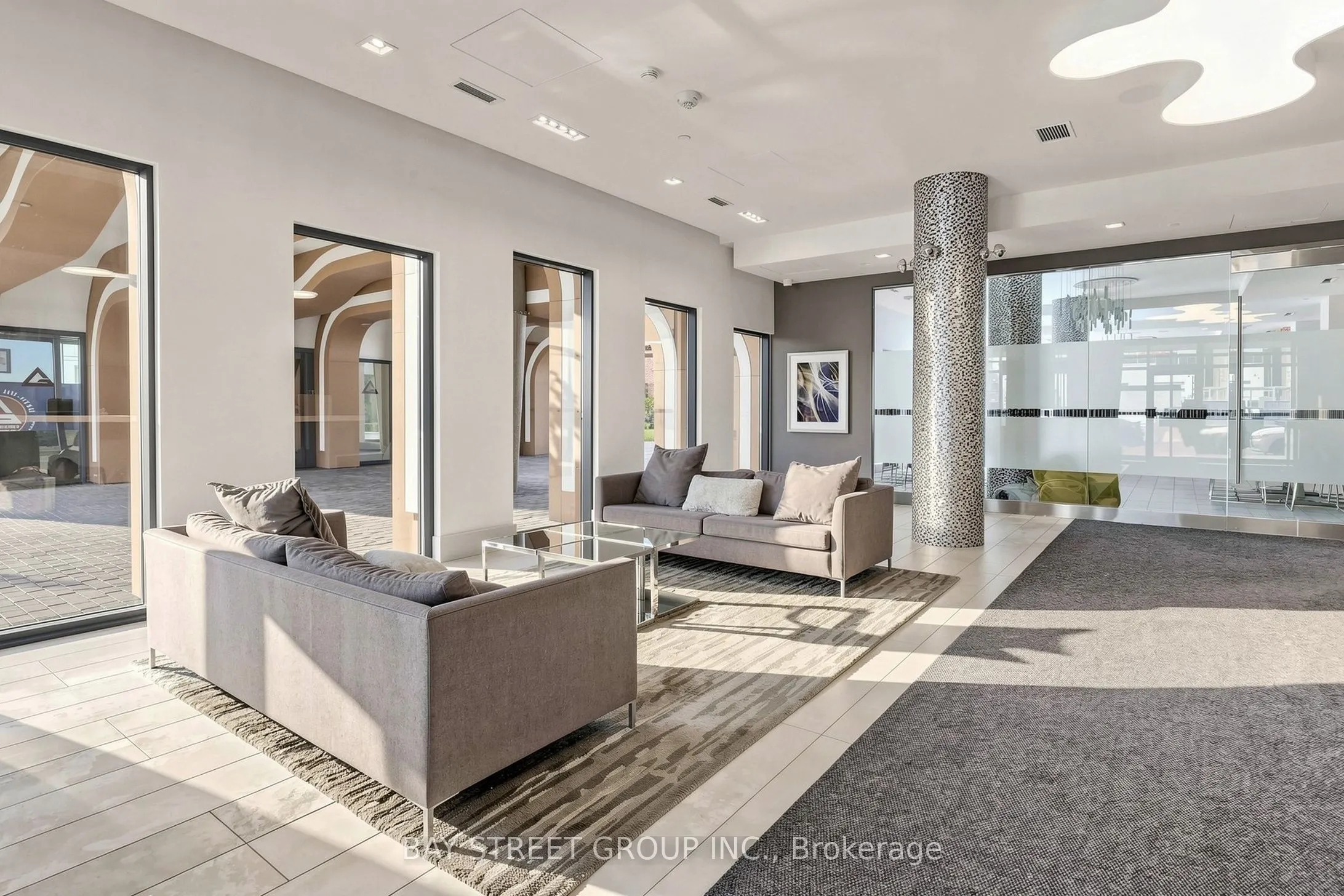 525 Adelaide Street W #1118