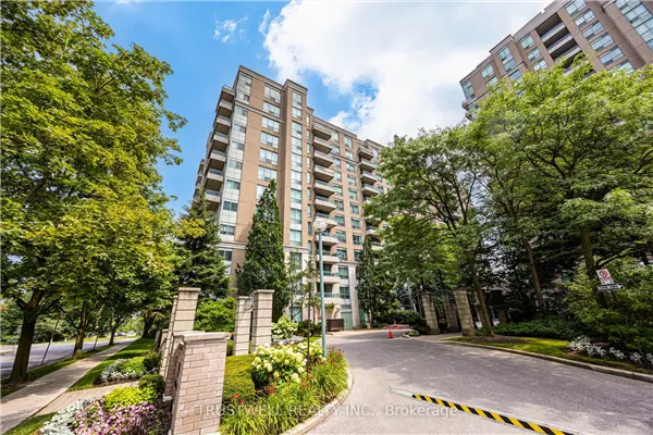 39 Pemberton Avenue #401