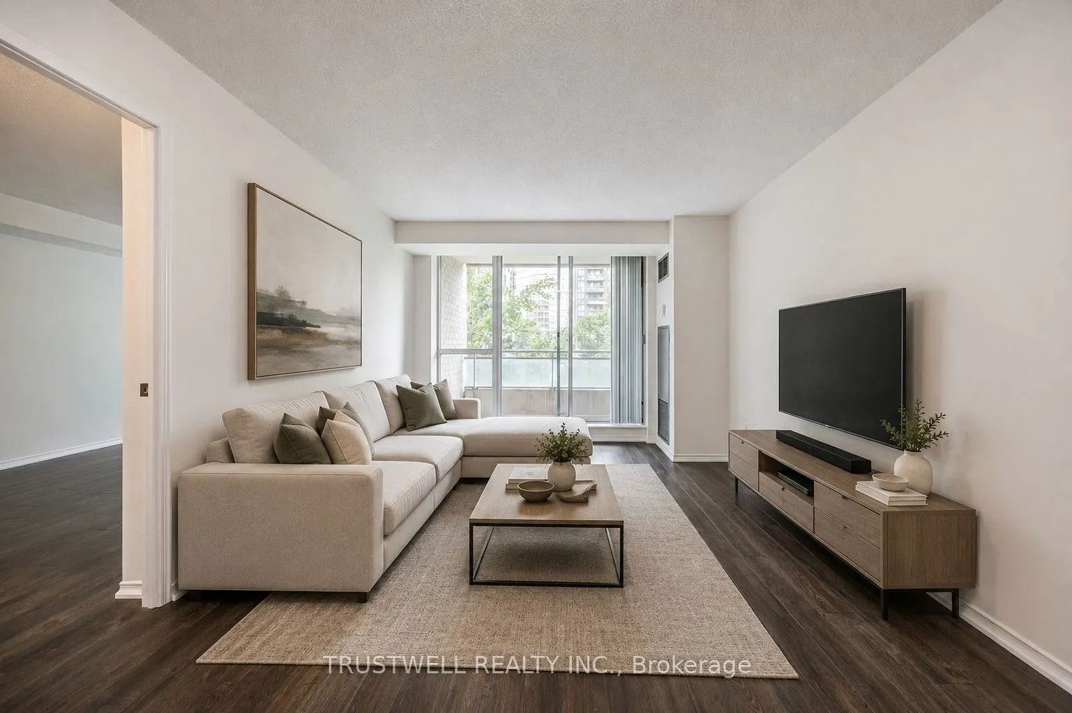 39 Pemberton Avenue #401