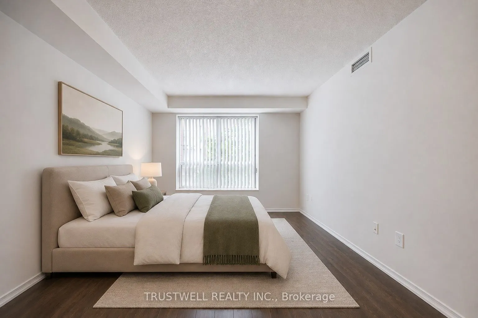 39 Pemberton Avenue #401