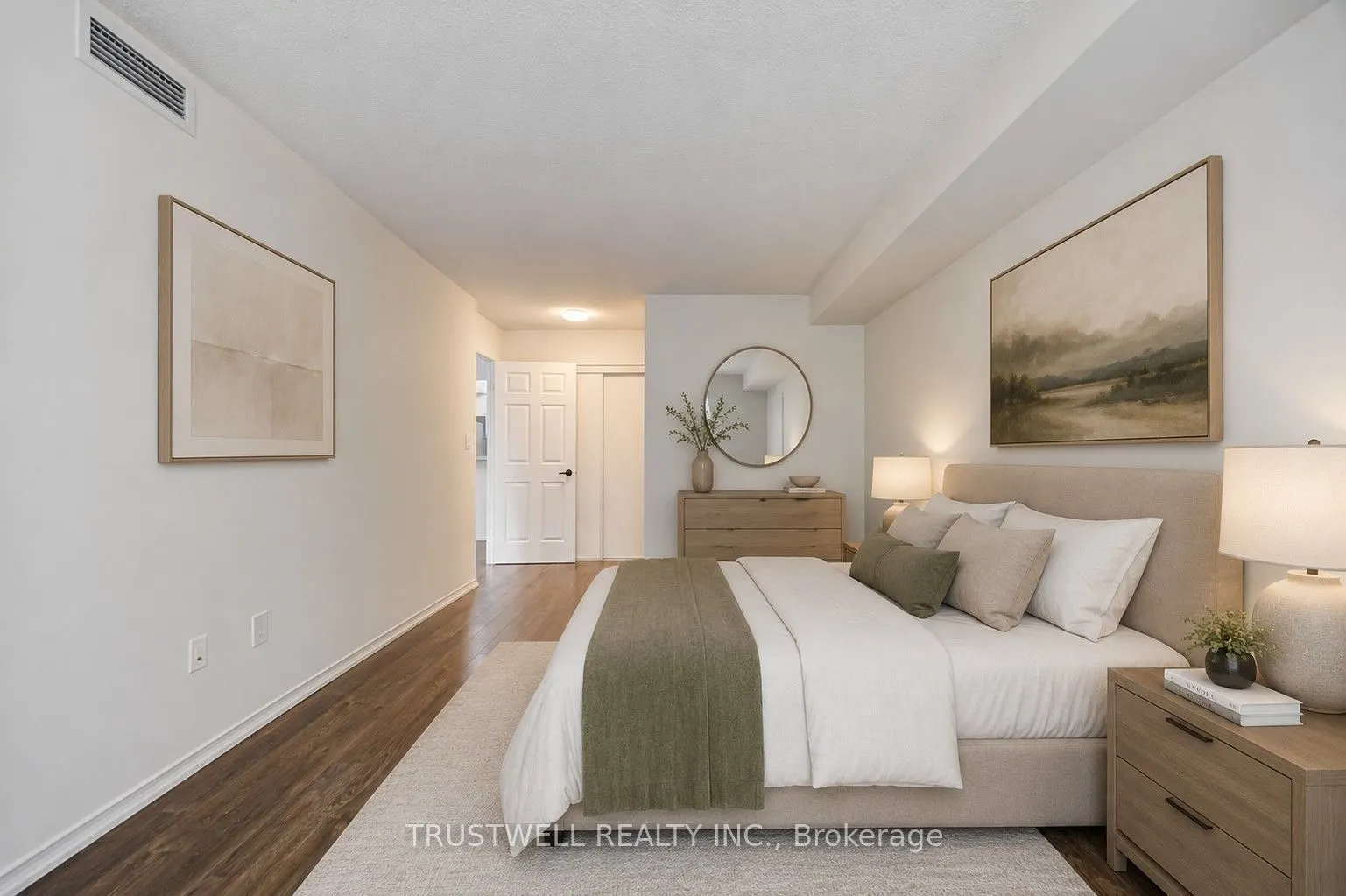 39 Pemberton Avenue #401